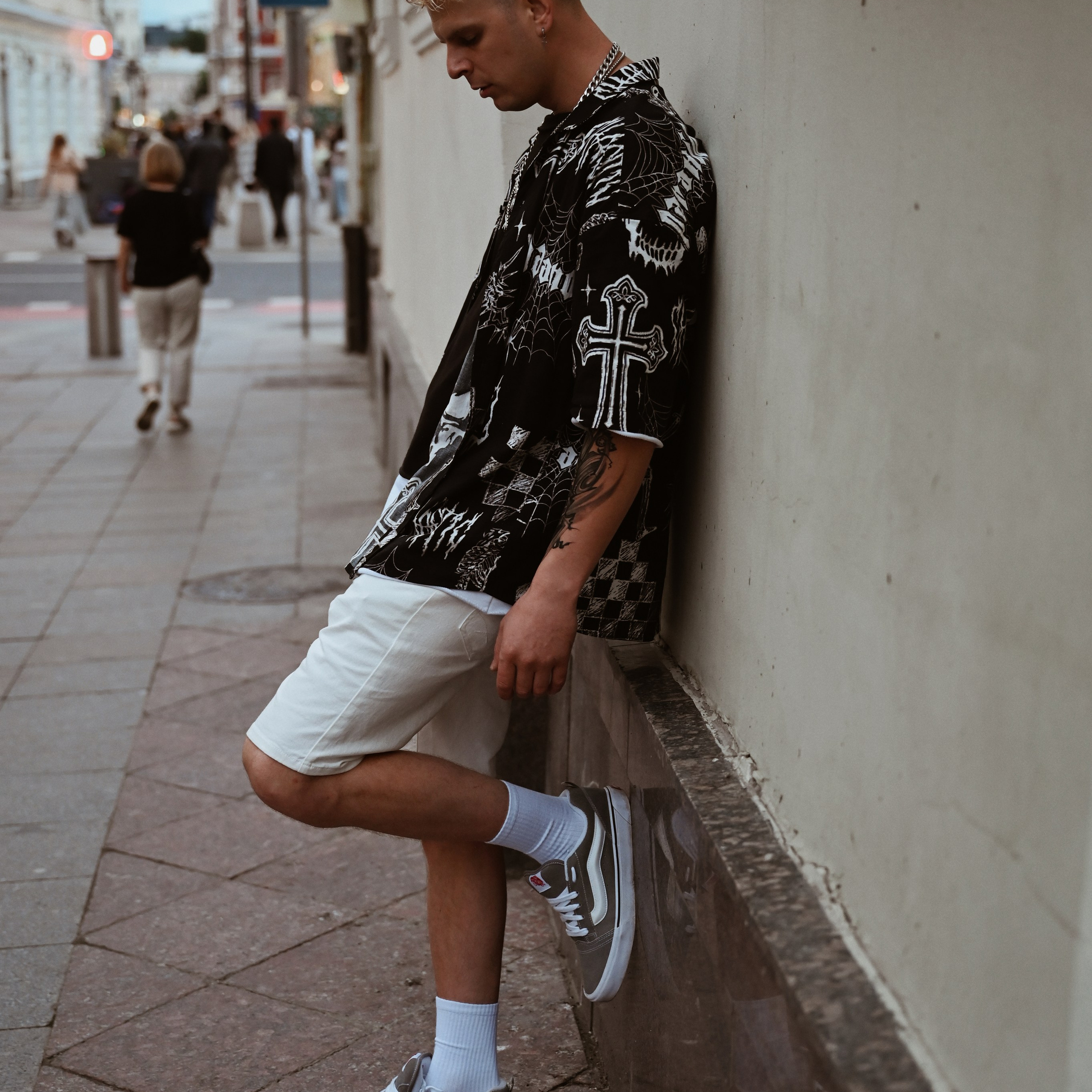 Дима — летняя прогулка по вечернему городу. Фотограф в Москве Засека Анастасия