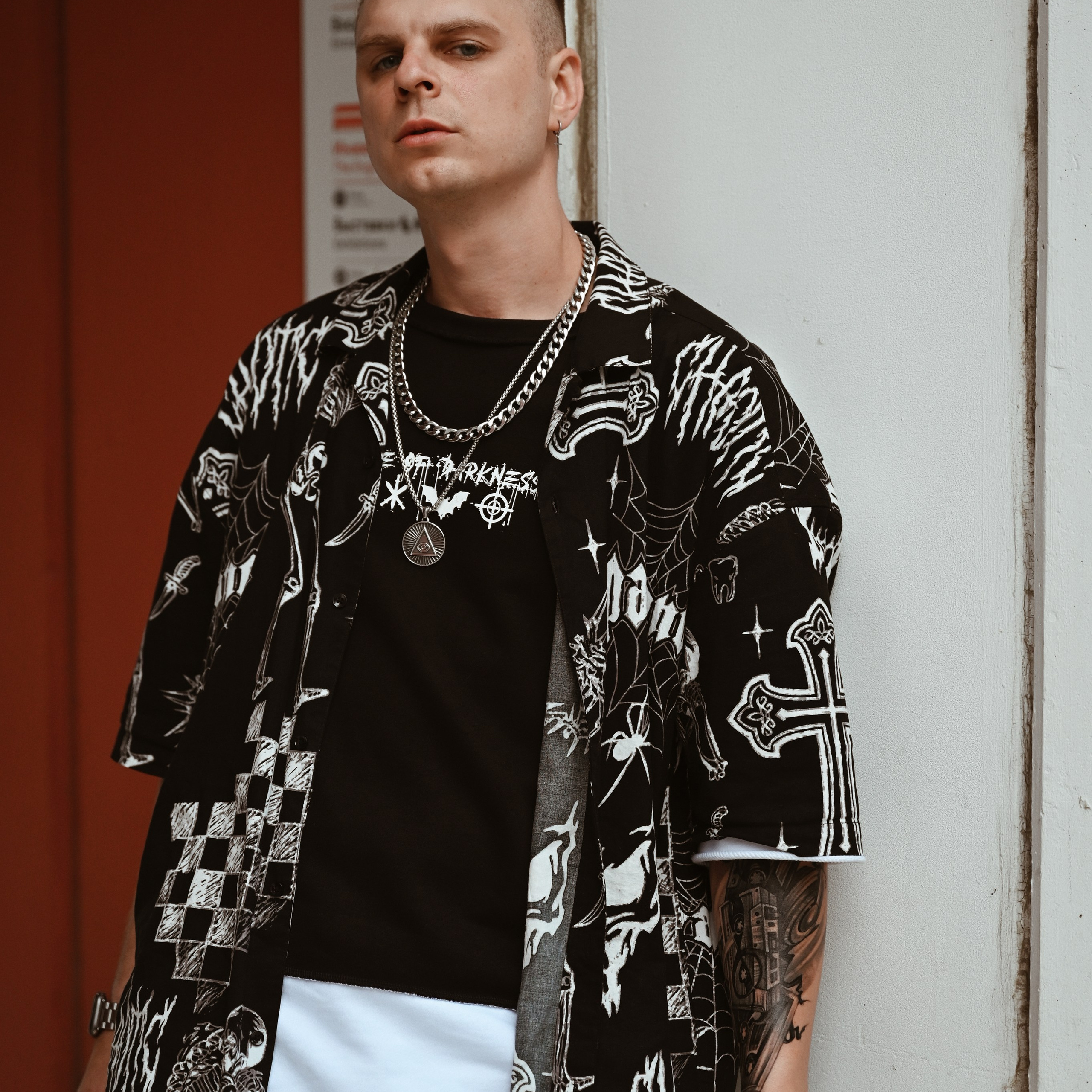 Дима — летняя прогулка по вечернему городу. Фотограф в Москве Засека Анастасия