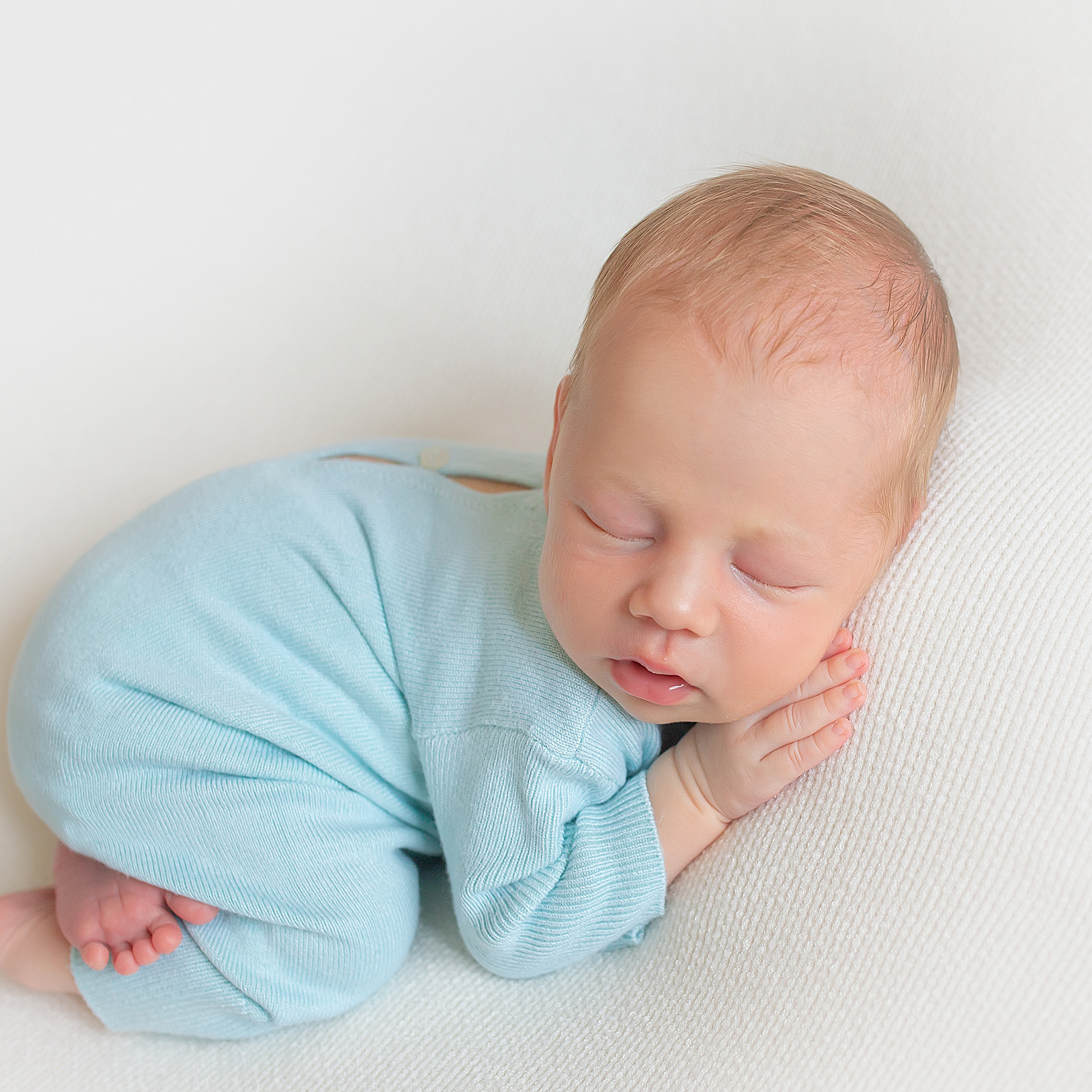 Новорождённый. Фотограф новорожденных анна порфирьева москва московская область