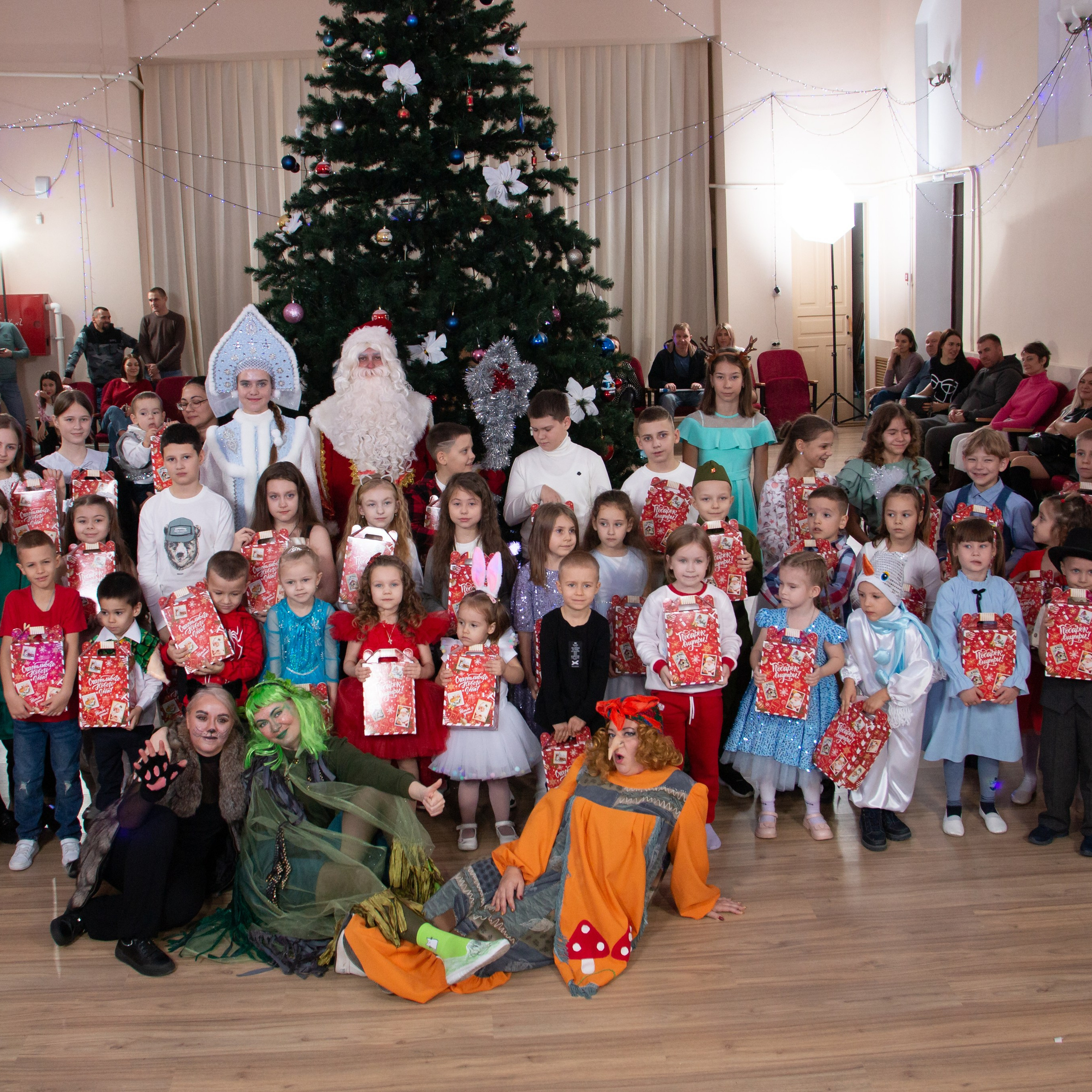 Новогодный утренник ДК Строитель г. Новоалександровск 23.12.2023.