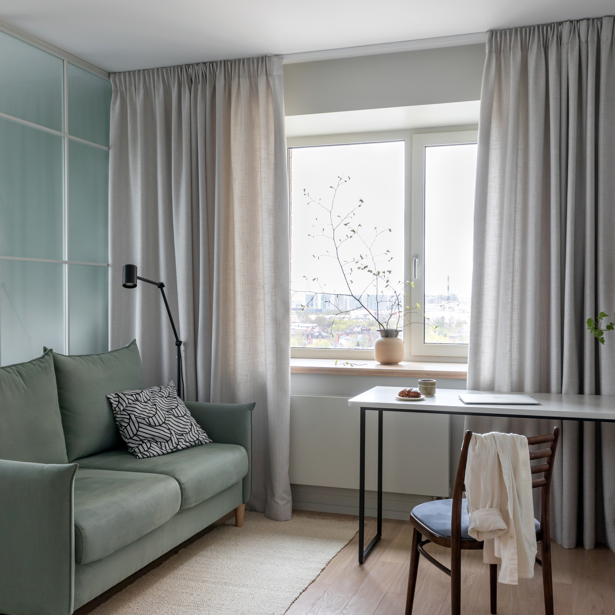 Окна в парк. Квартира 47 м². Мастерская интерьеров Светланы Куксовой. Дизайн и реализация