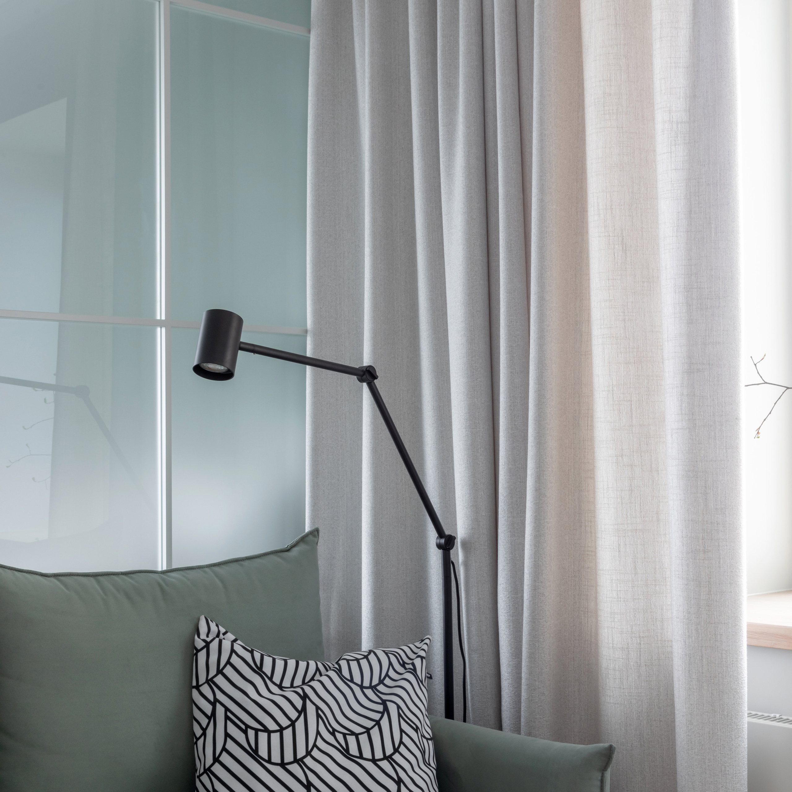 Окна в парк. Квартира 47 м². Мастерская интерьеров Светланы Куксовой. Дизайн и реализация