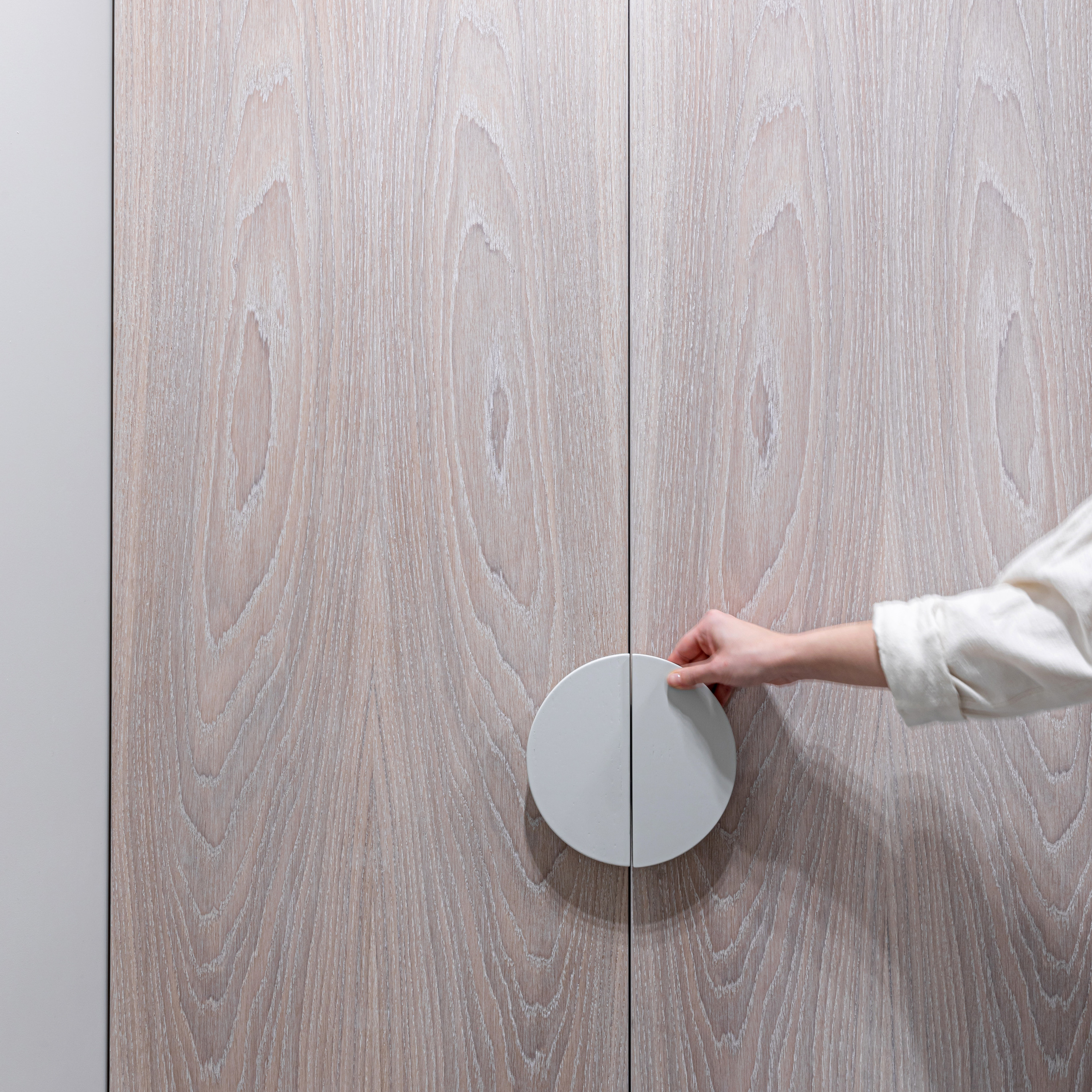 Окна в парк. Квартира 47 м². Мастерская интерьеров Светланы Куксовой. Дизайн и реализация