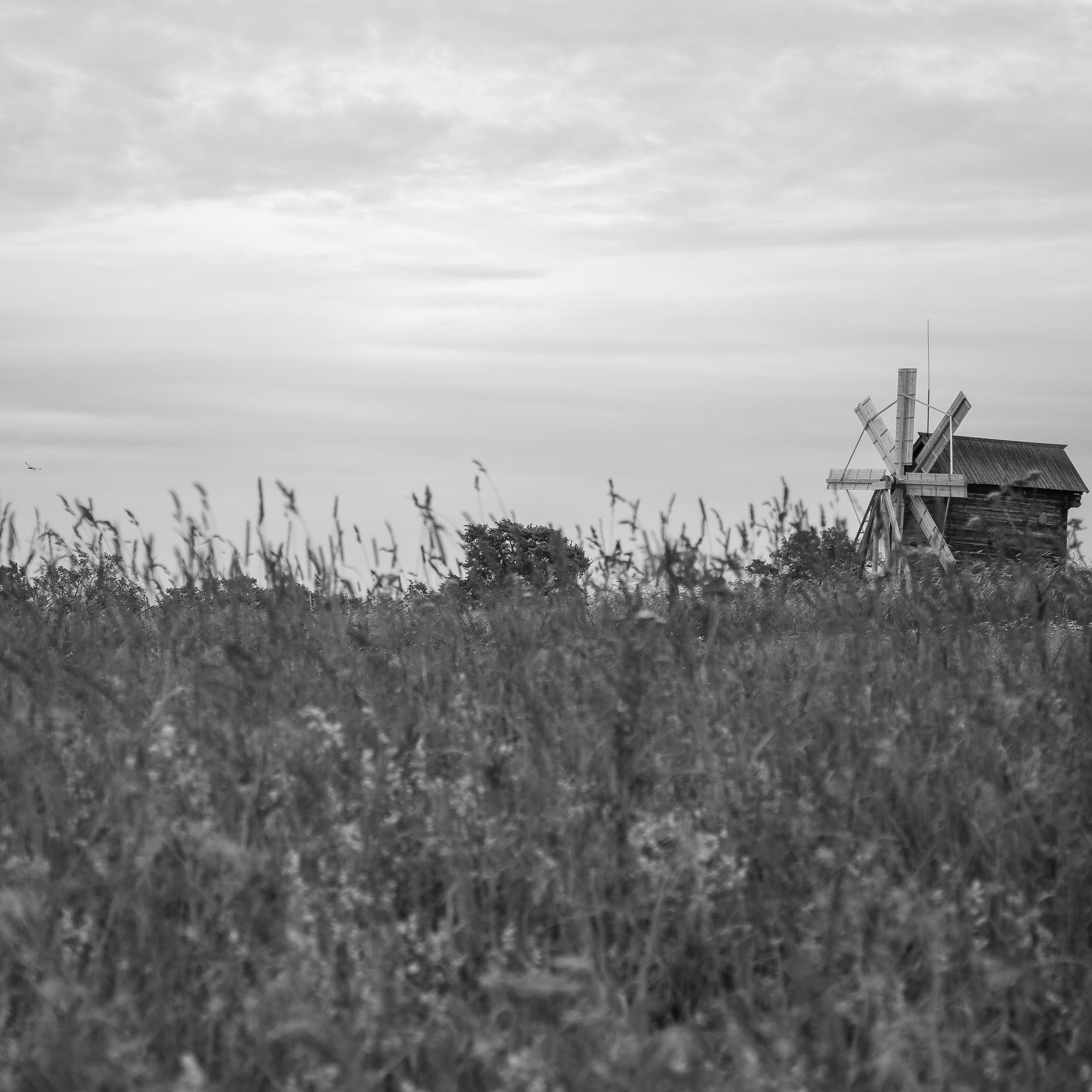 Russia. Kizhi Island. Covid period. Anastasia Shapoval violoniste et photographe. Annecy — Geneve