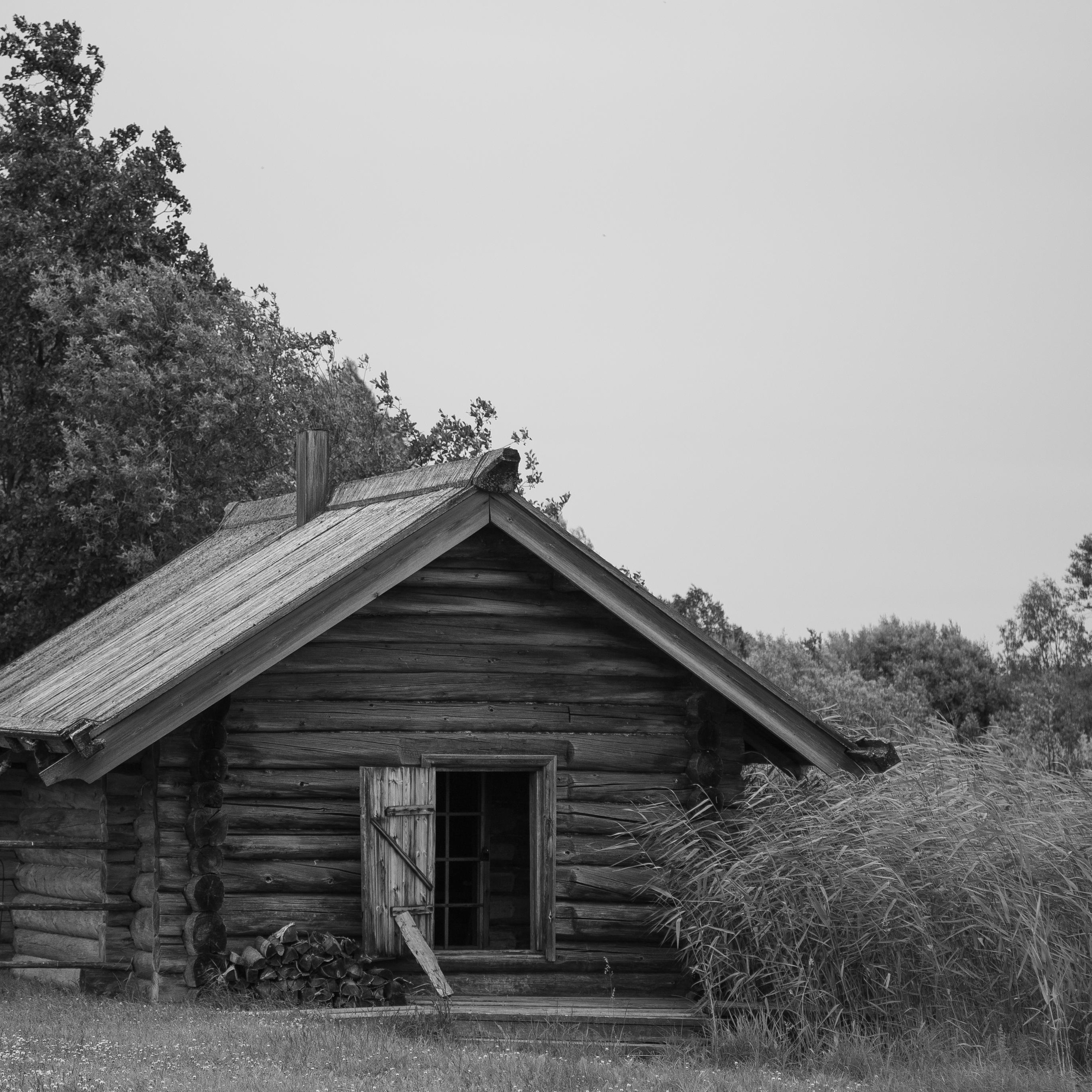 Russia. Kizhi Island. Covid period. Anastasia Shapoval violoniste et photographe. Annecy — Geneve