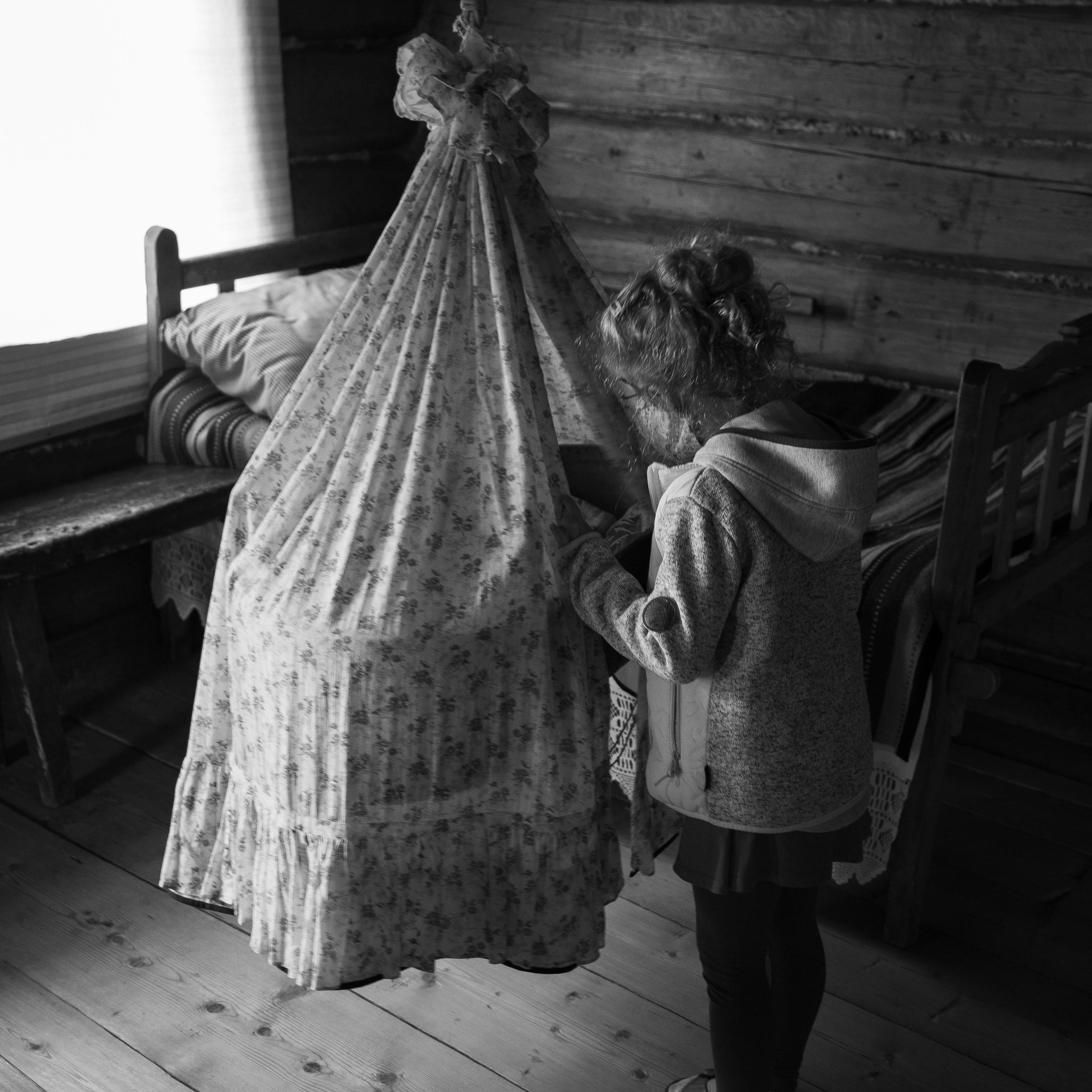 Russia. Kizhi Island. Covid period. Anastasia Shapoval violoniste et photographe. Annecy — Geneve