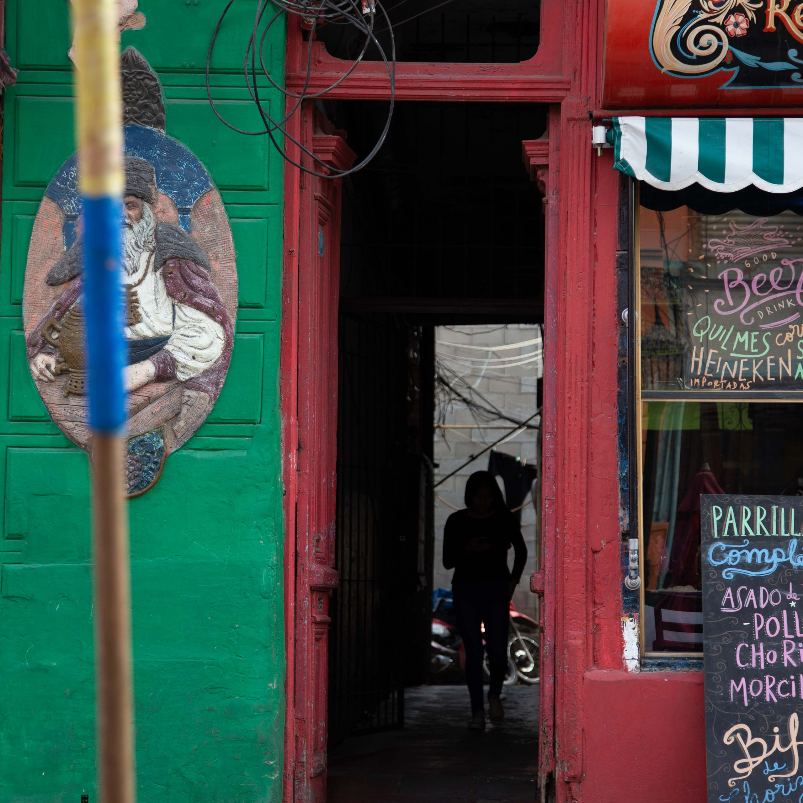 Argentina-Buenos Aires. La Boca. Iguasu. September 2018. Anastasia Shapoval violoniste et photographe. Annecy — Geneve