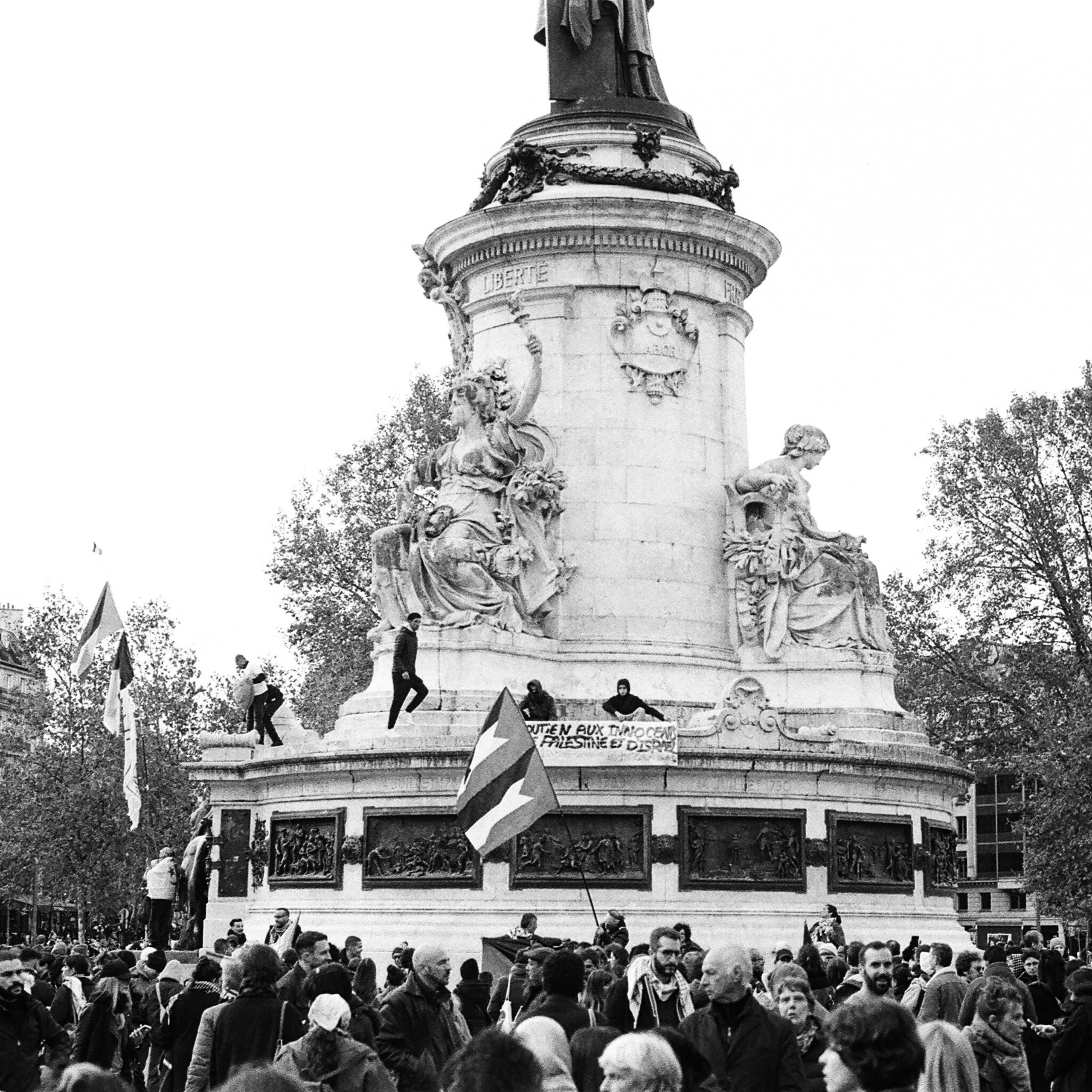 Film. Anastasia Shapoval violoniste et photographe. Annecy — Geneve