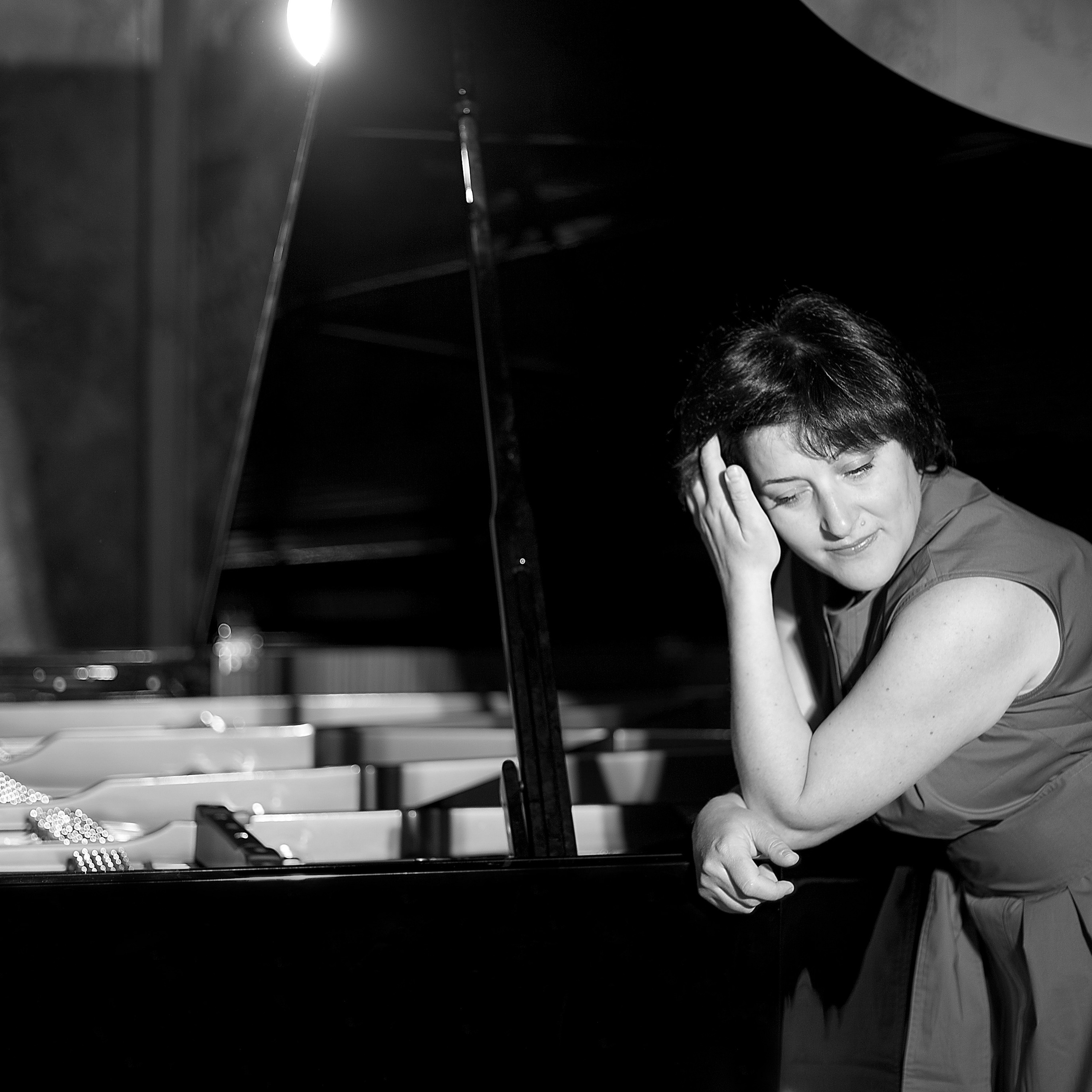 Inna Moiseeva. Anastasia Shapoval violoniste et photographe. Annecy — Geneve