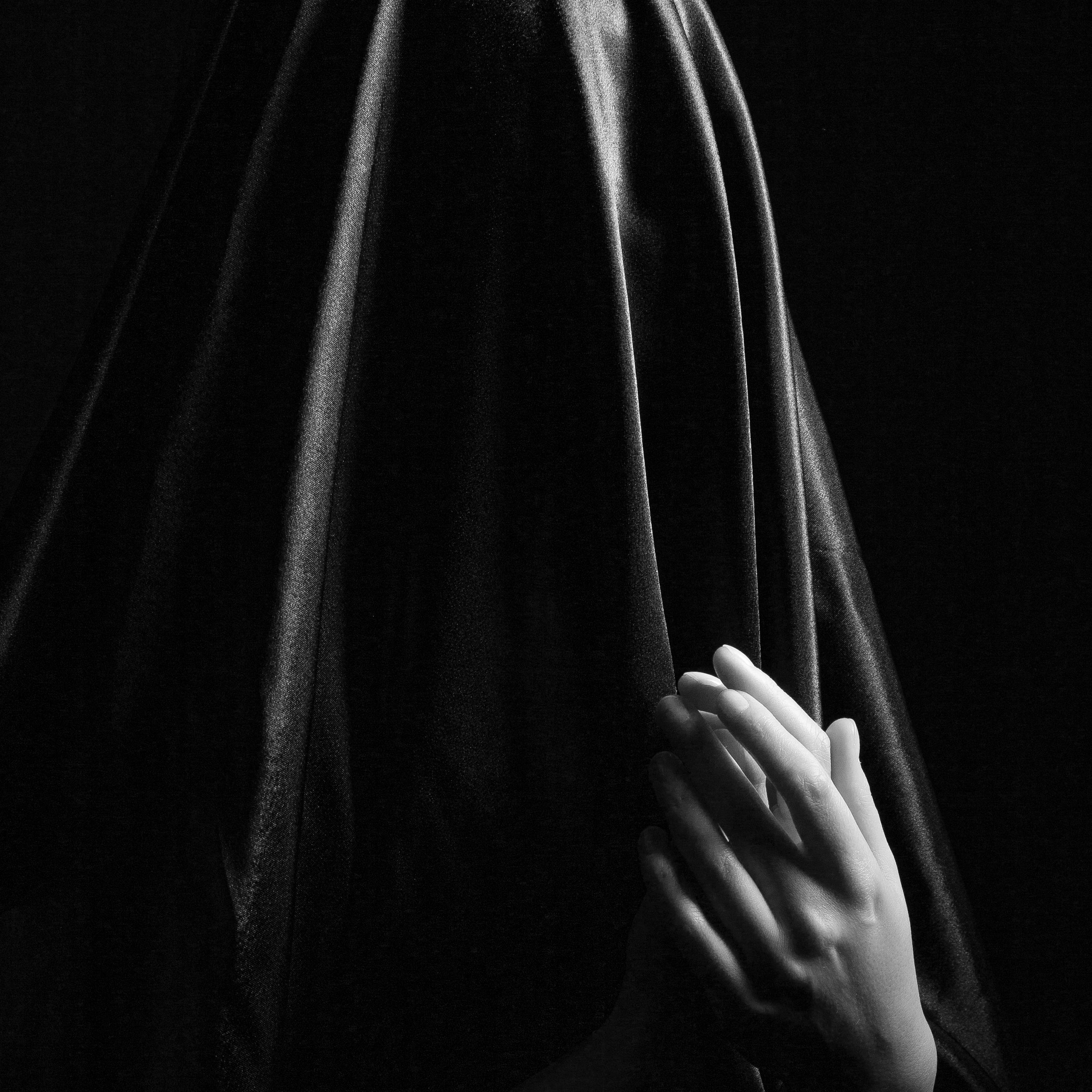 Portraits. Anastasia Shapoval violoniste et photographe. Annecy — Geneve