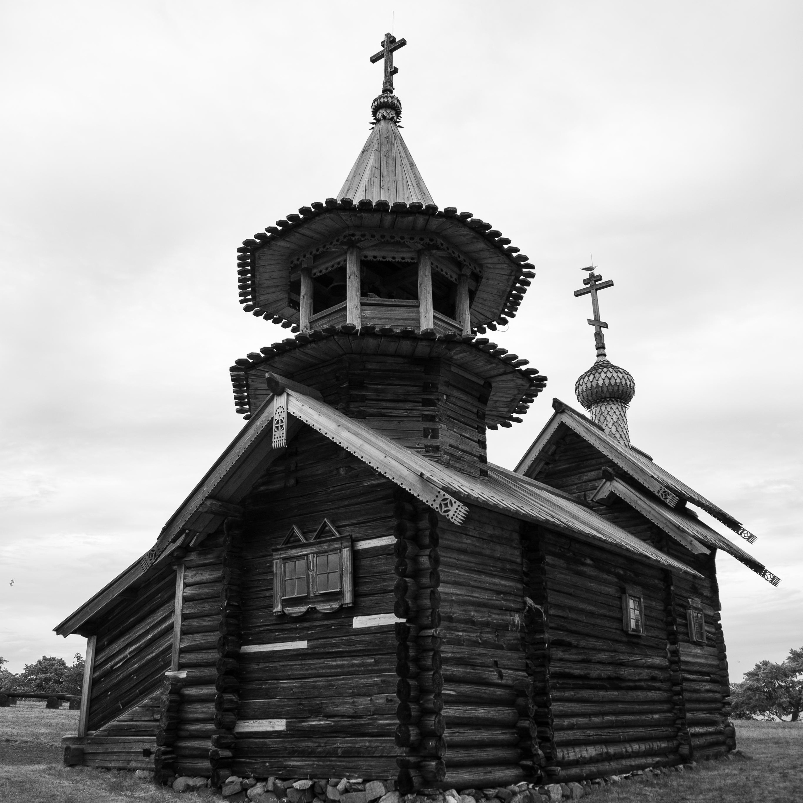 Russia. Kizhi Island. Covid period. Anastasia Shapoval violoniste et photographe. Annecy — Geneve