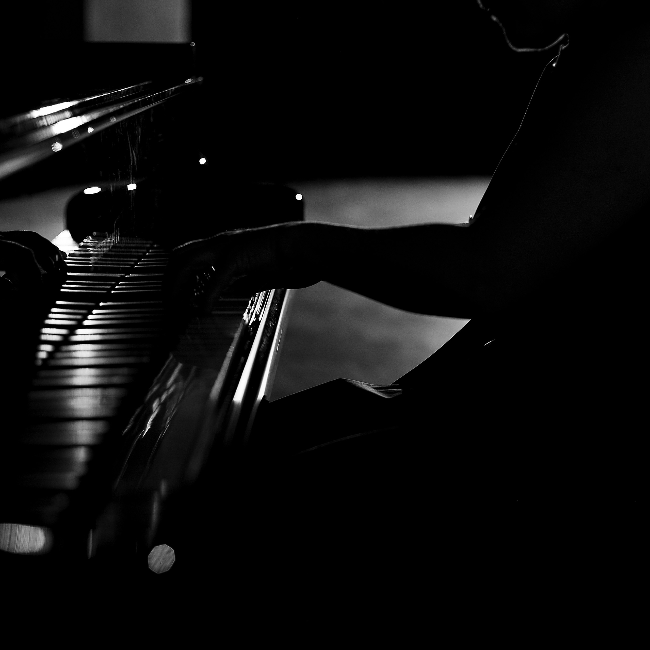 Inna Moiseeva. Anastasia Shapoval violoniste et photographe. Annecy — Geneve