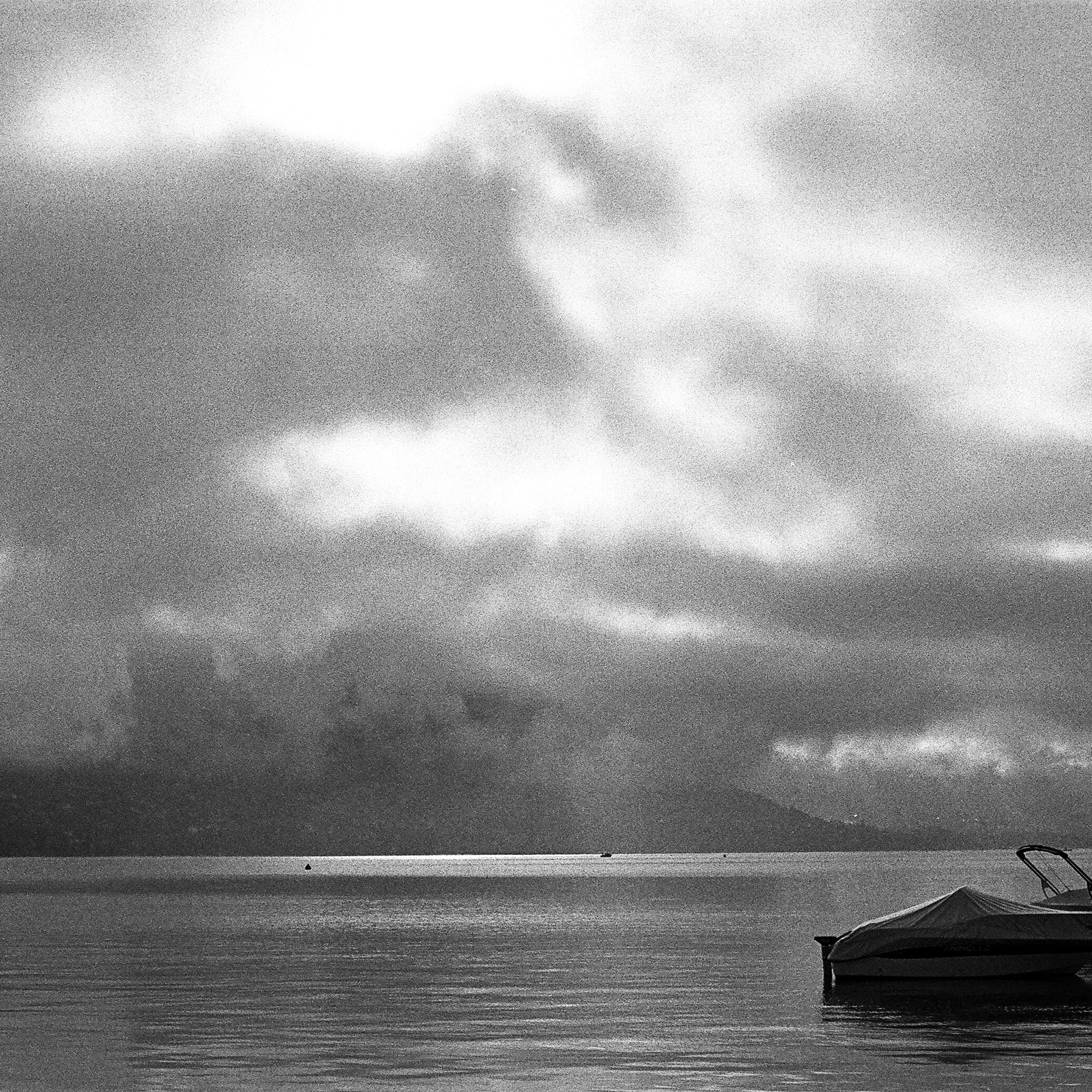 Film. Anastasia Shapoval violoniste et photographe. Annecy — Geneve