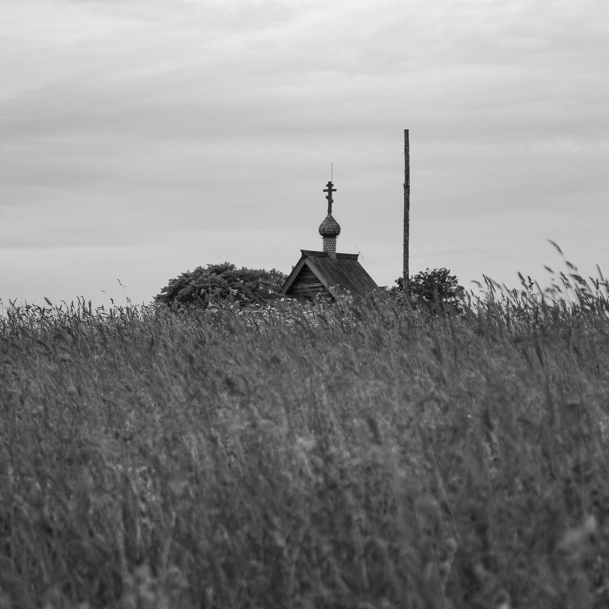 Russia. Kizhi Island. Covid period. Anastasia Shapoval violoniste et photographe. Annecy — Geneve
