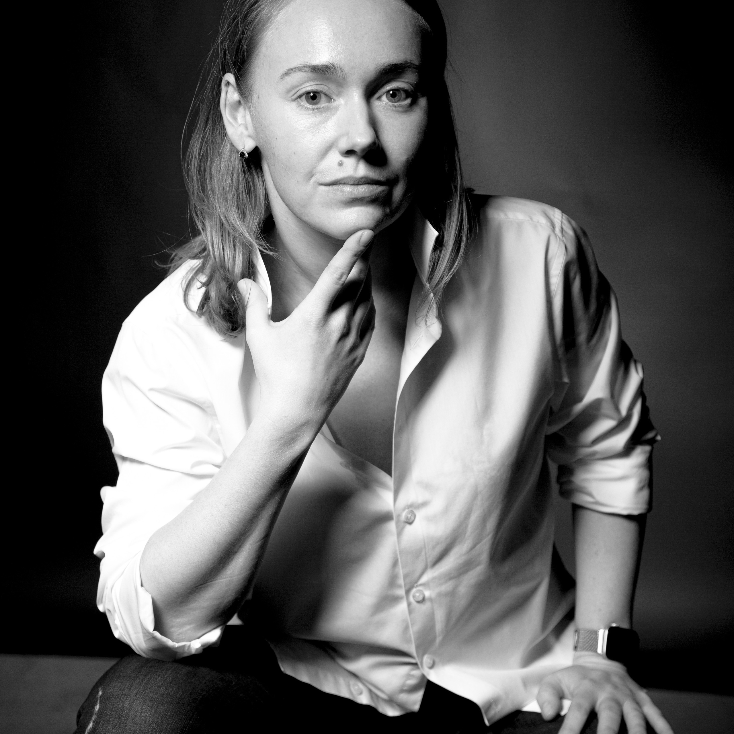 Portraits. Anastasia Shapoval violoniste et photographe. Annecy — Geneve