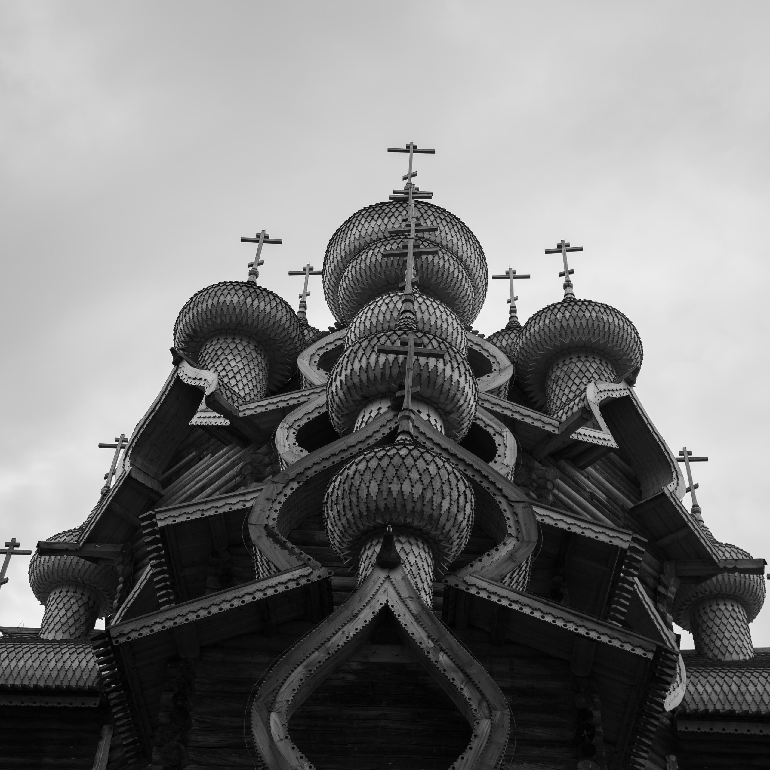 Russia. Kizhi Island. Covid period. Anastasia Shapoval violoniste et photographe. Annecy — Geneve