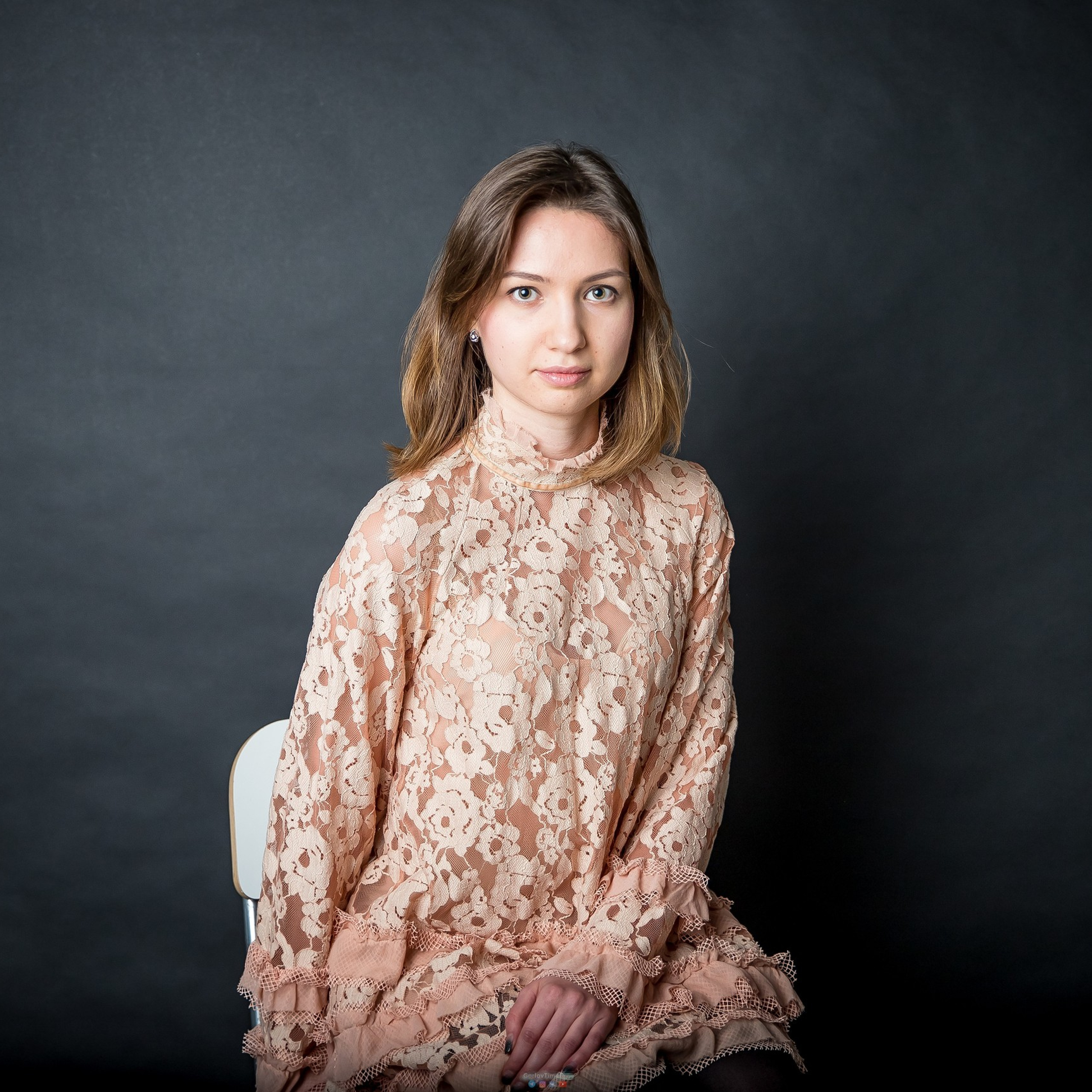 Съемка в студии. Контент съемка под ключ. Световое шоу / Москва и Мо