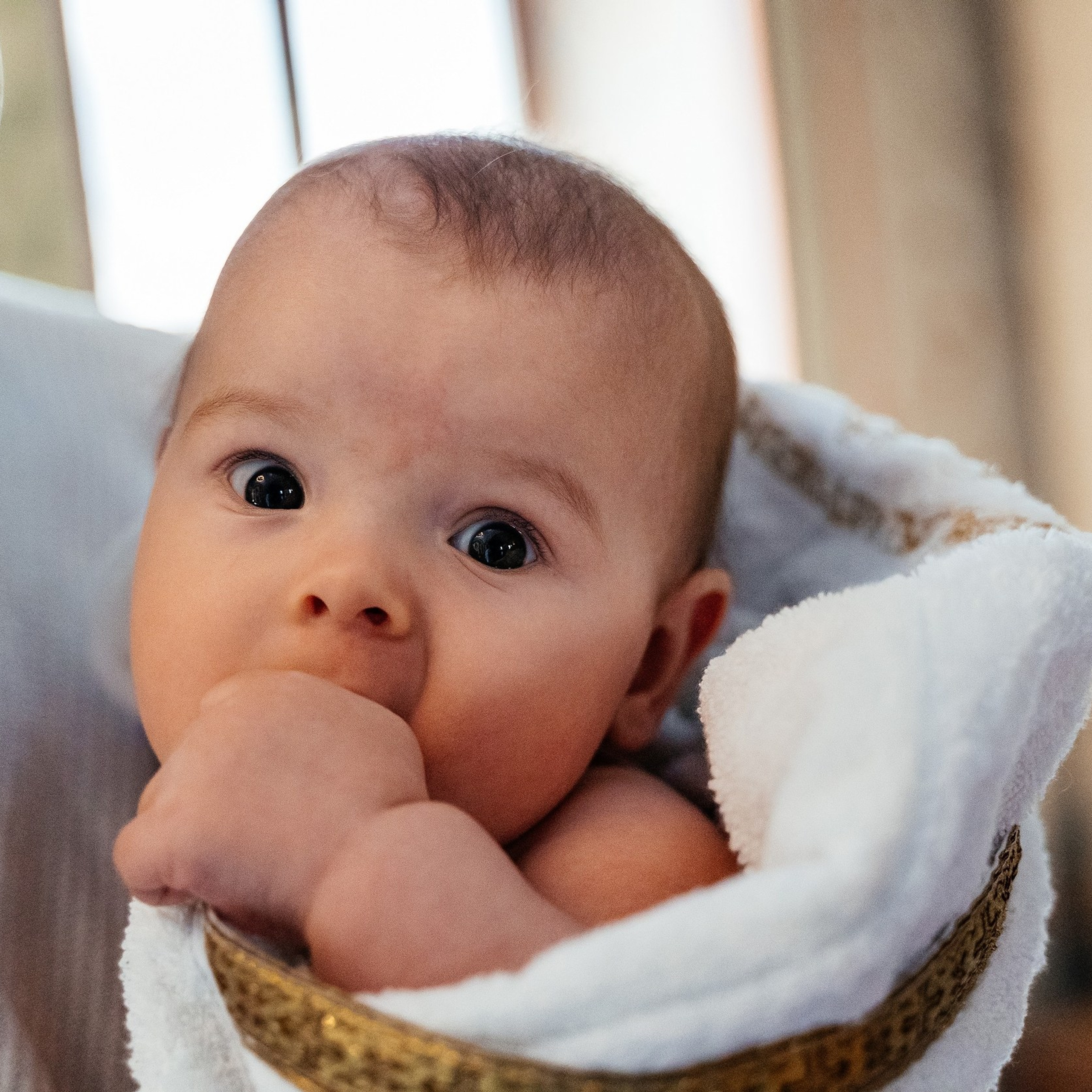 Крещение и выписка из роддома. Контент съемка под ключ. Световое шоу / Москва и Мо