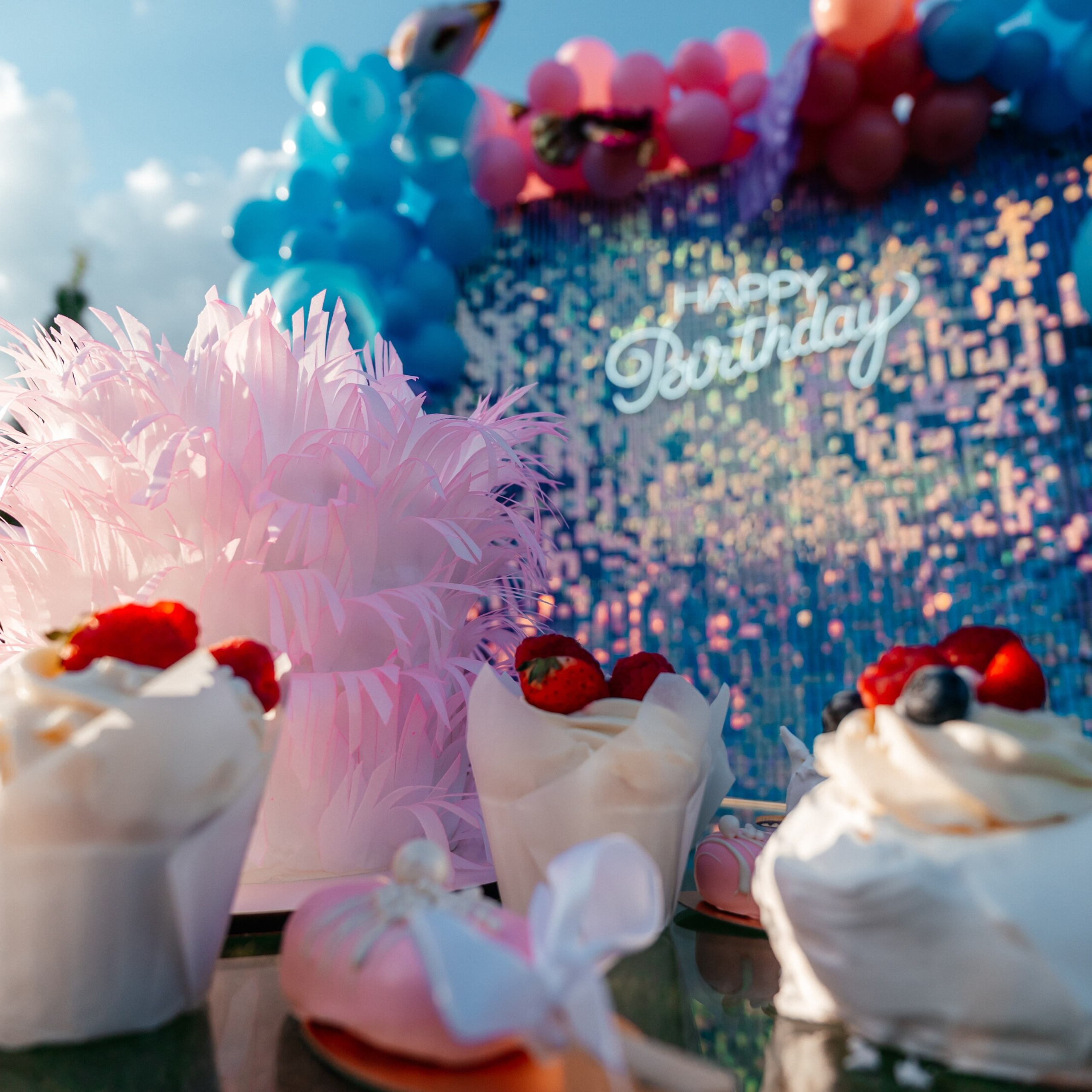 Детский день рождения, праздник. Контент съемка под ключ. Световое шоу / Москва и Мо