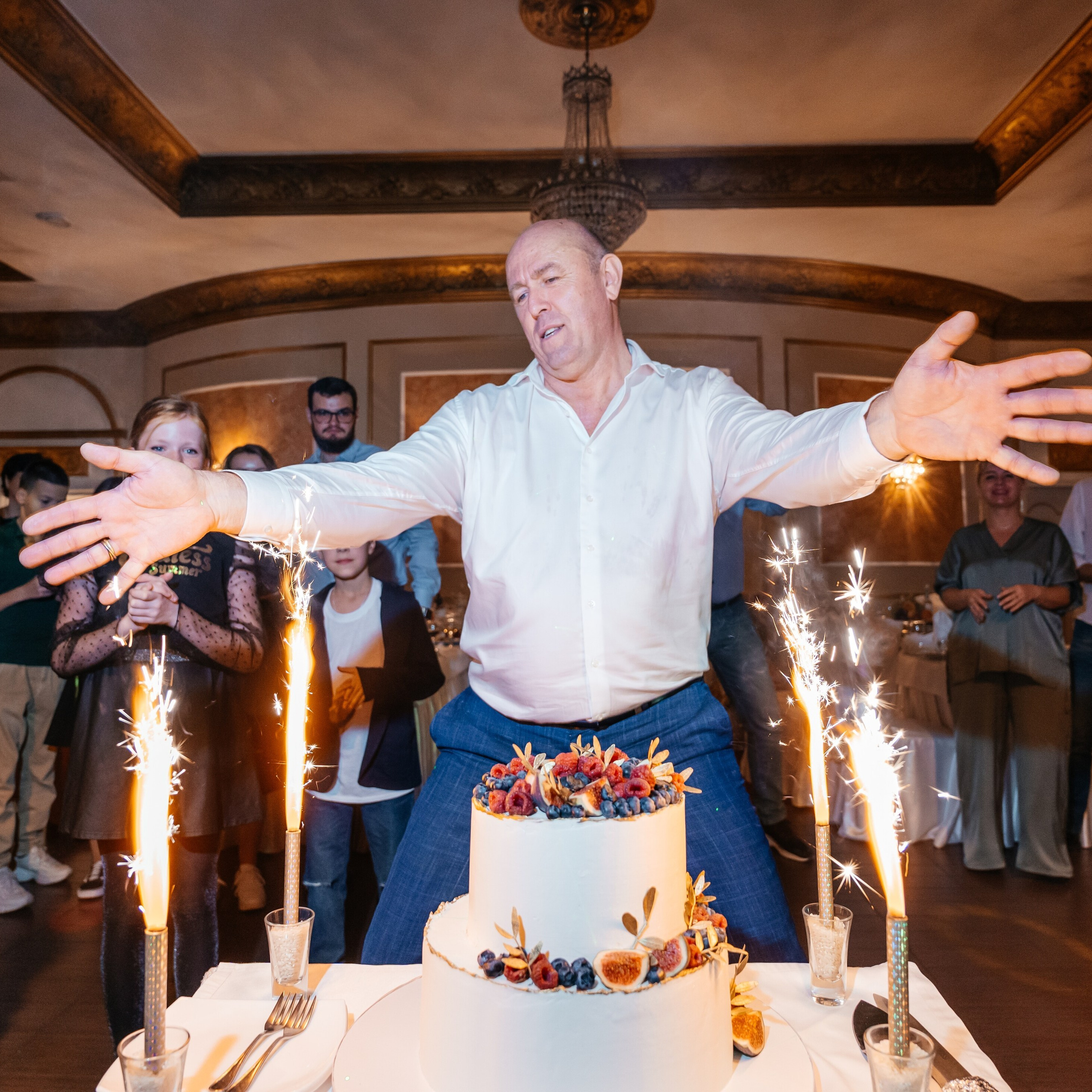 Отзывы. Контент съемка под ключ. Световое шоу / Москва и Мо