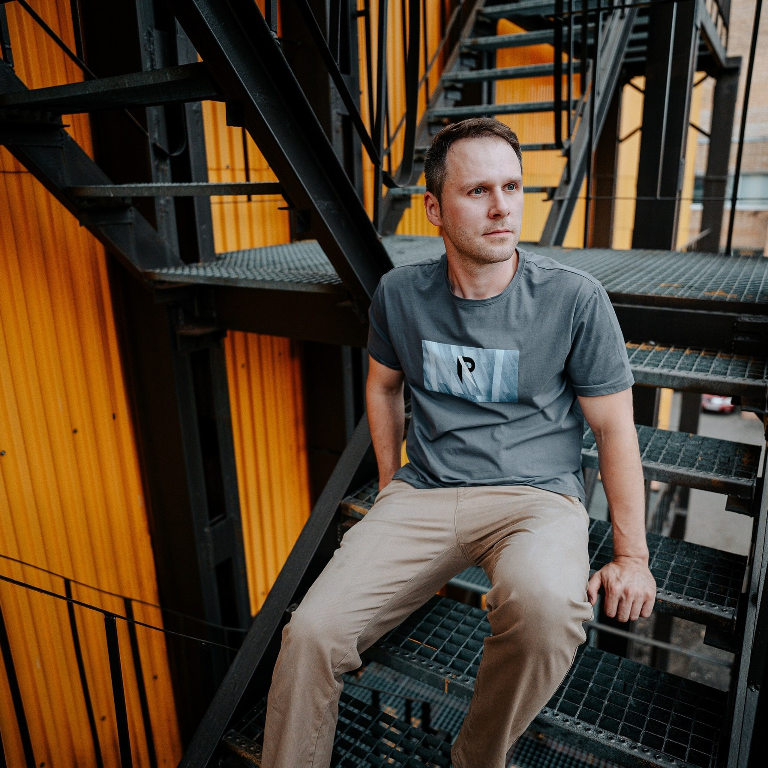 Портретная фотосессия. Контент съемка под ключ. Световое шоу / Москва и Мо