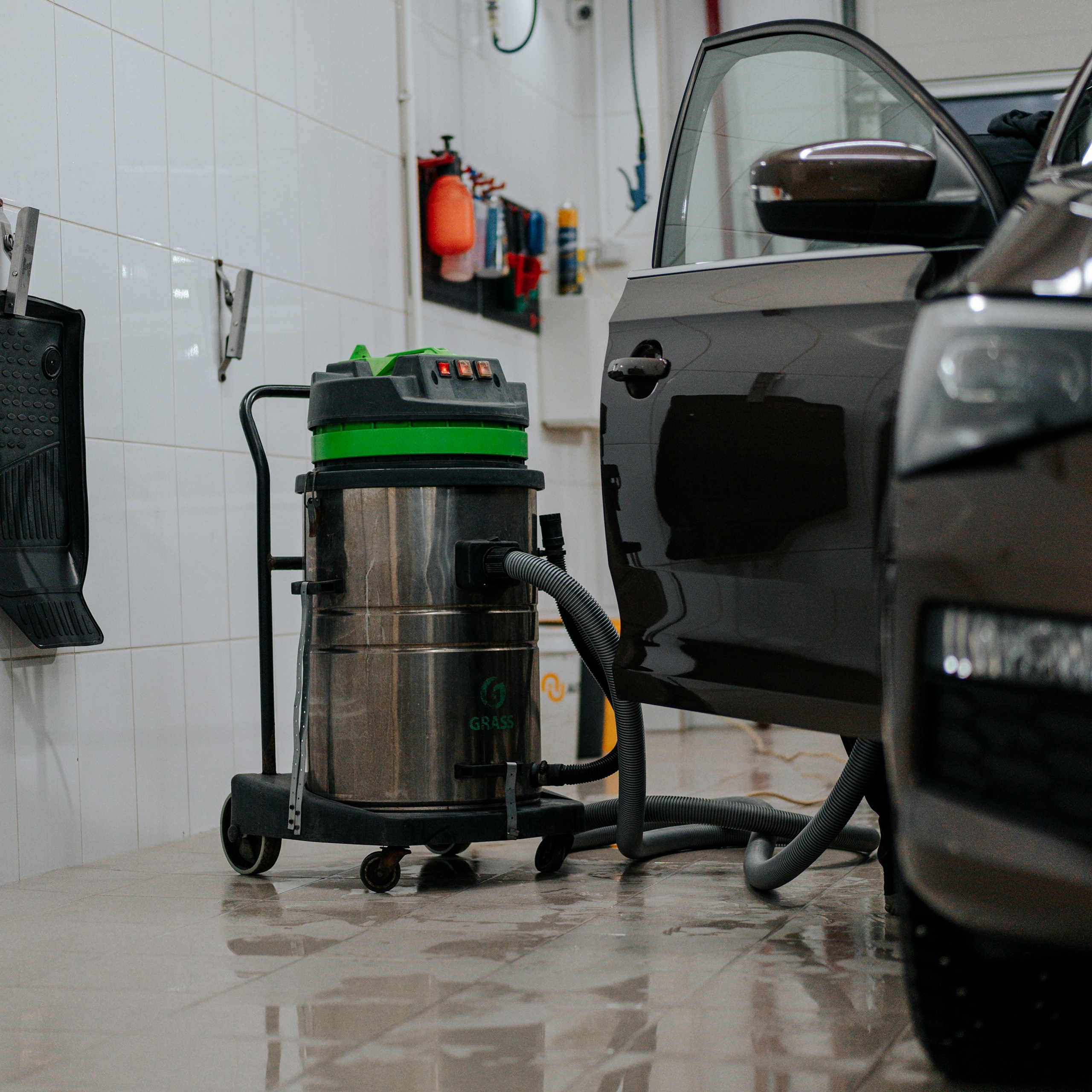 Съемка на производстве. Контент съемка под ключ. Световое шоу / Москва и Мо