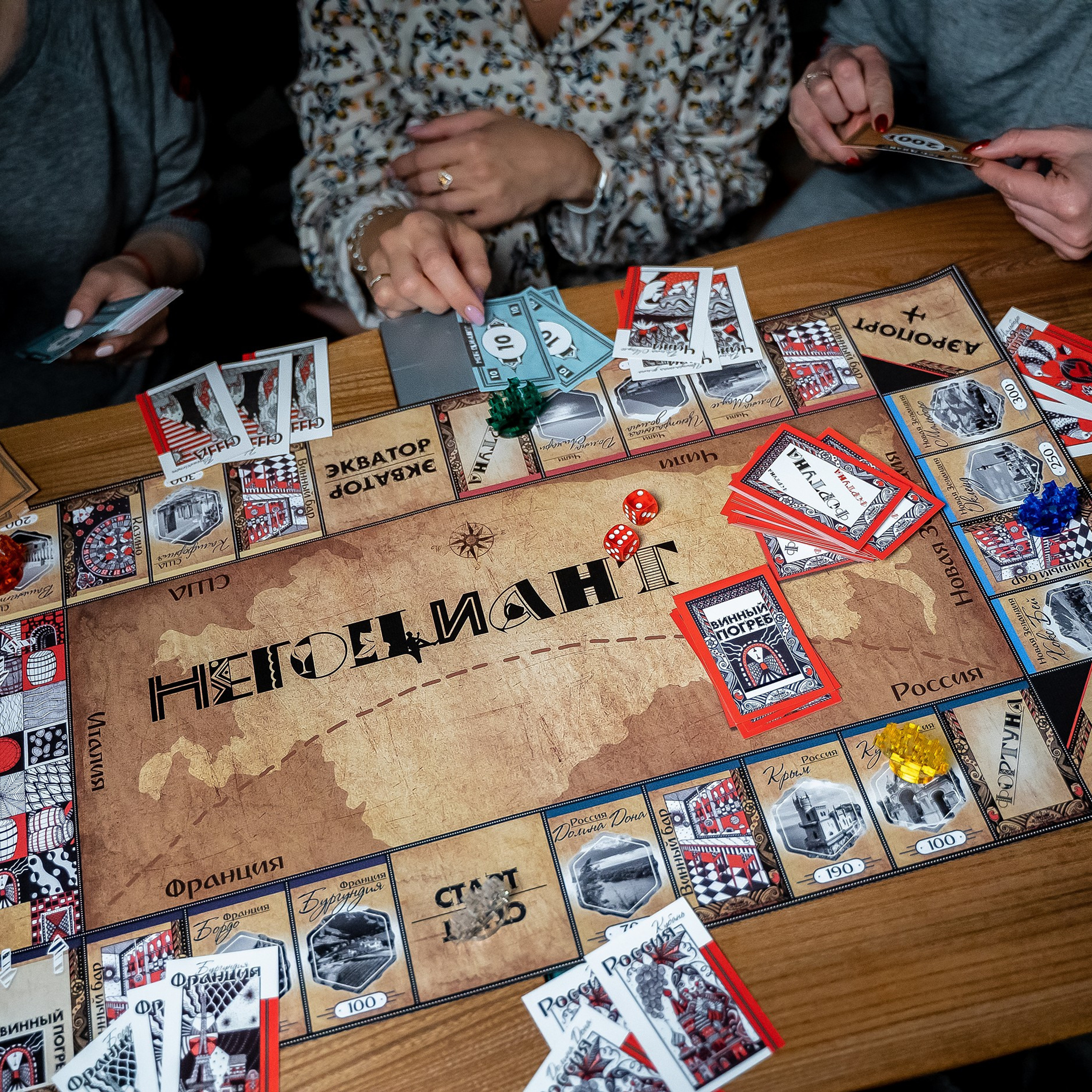 Рекламная съемка и маркетплейс. Контент съемка под ключ. Световое шоу / Москва и Мо