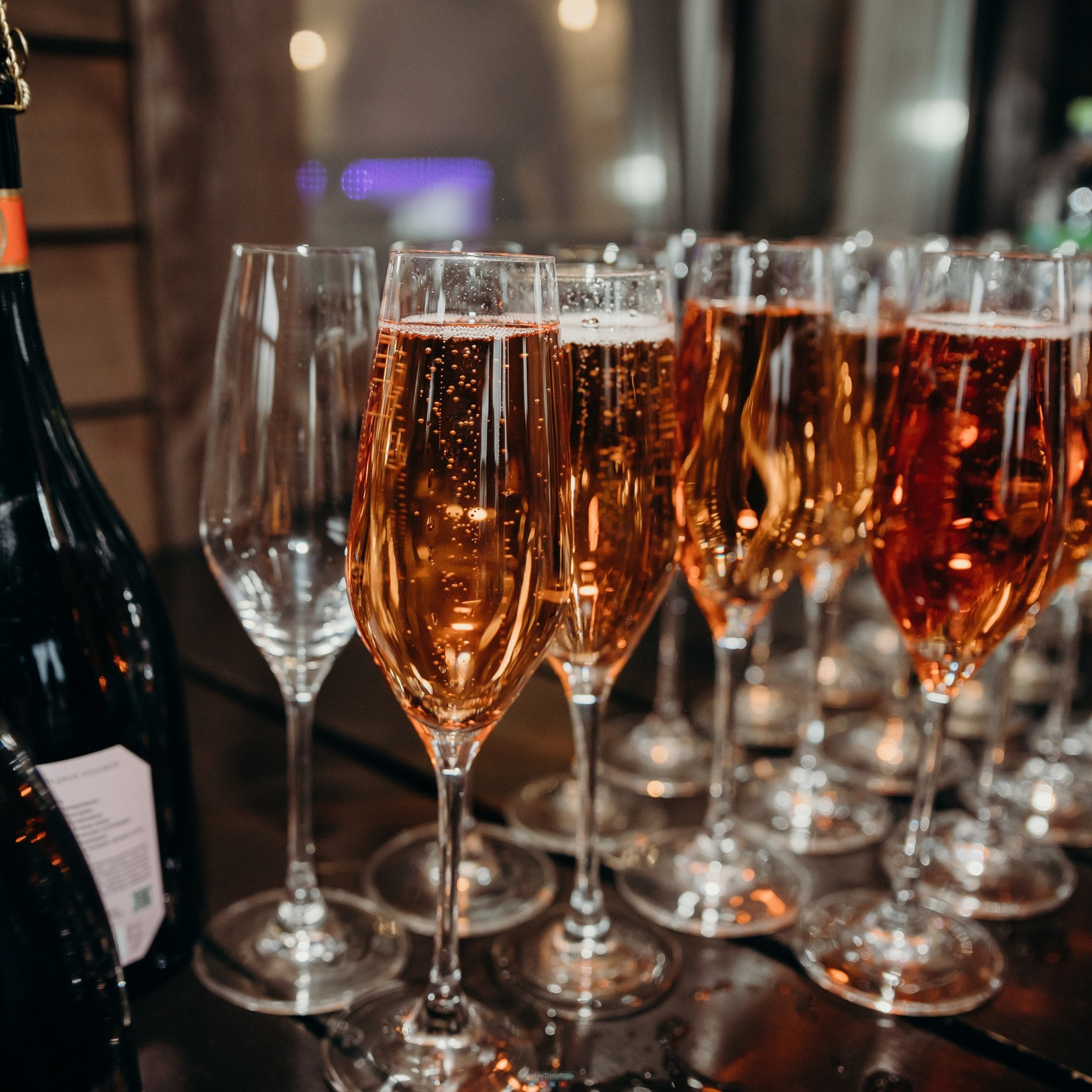 Свадебная история. Контент съемка под ключ. Световое шоу / Москва и Мо