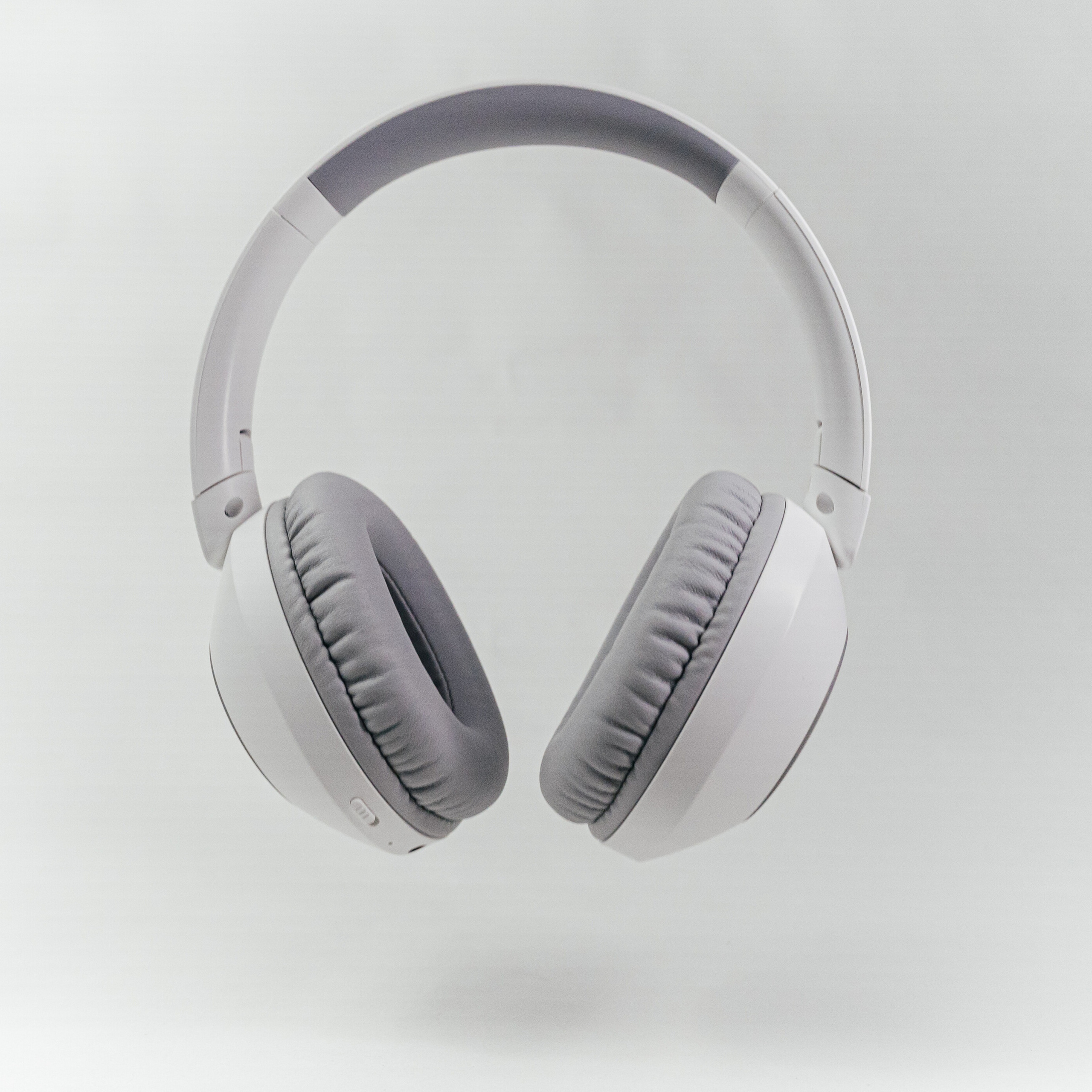 Рекламная съемка и маркетплейс. Контент съемка под ключ. Световое шоу / Москва и Мо