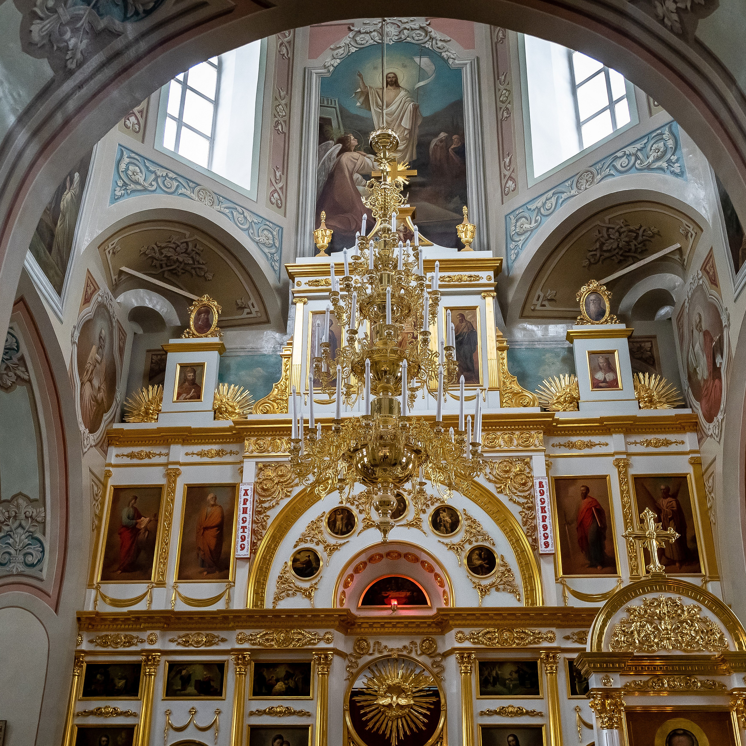 Крещение и выписка из роддома. Контент съемка под ключ. Световое шоу / Москва и Мо