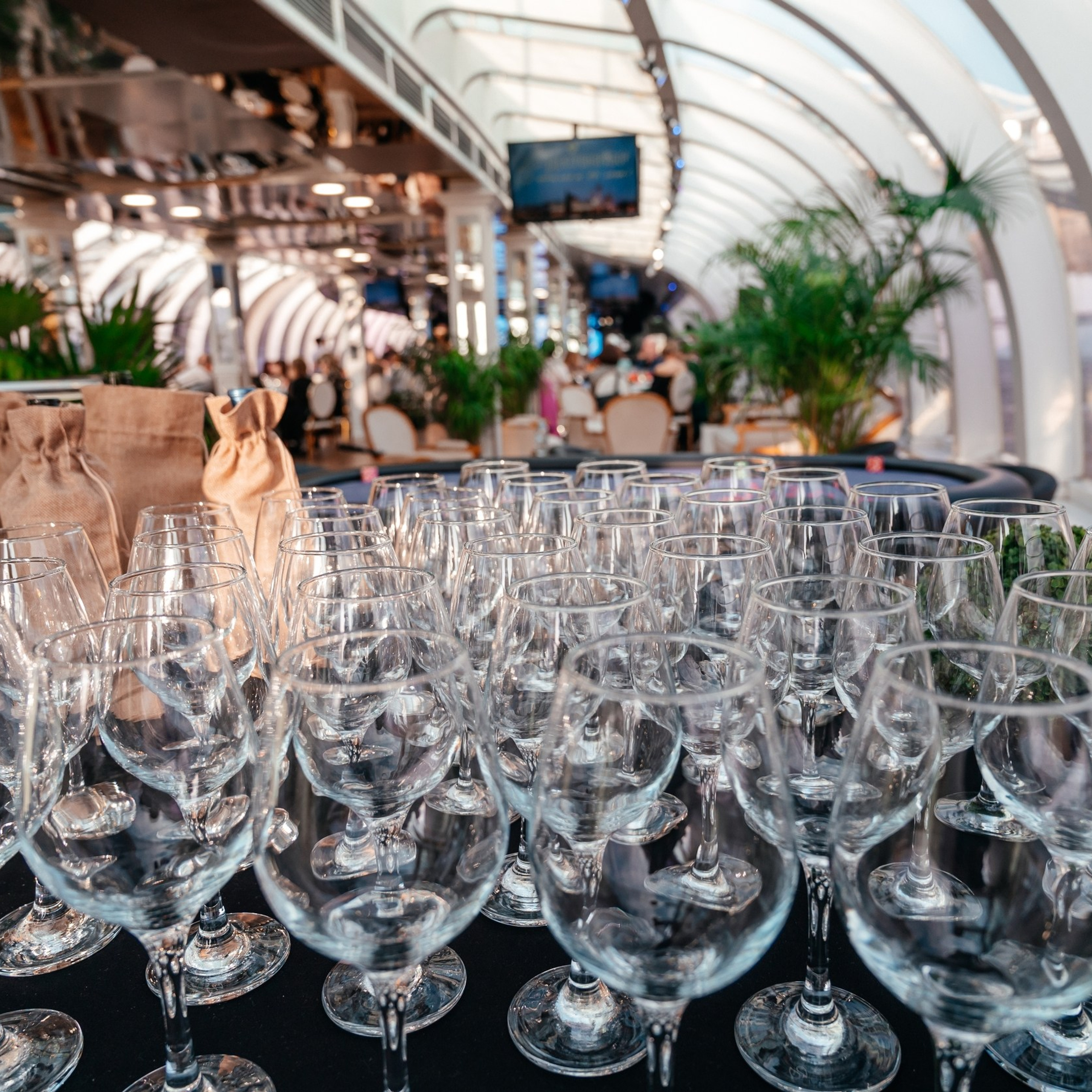 Мероприятия и корпоративы. Контент съемка под ключ. Световое шоу / Москва и Мо