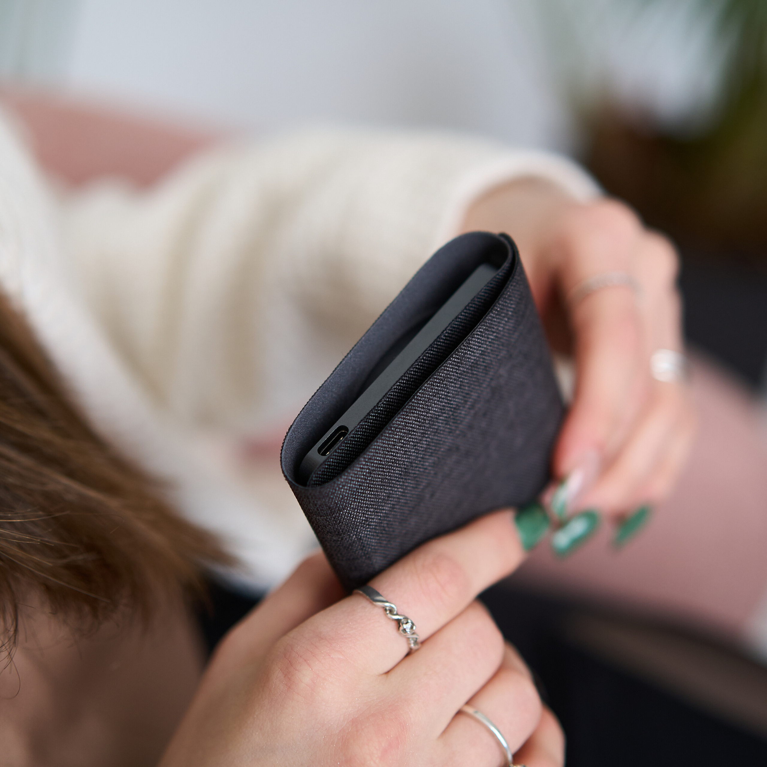 Рекламная съемка и маркетплейс. Контент съемка под ключ. Световое шоу / Москва и Мо