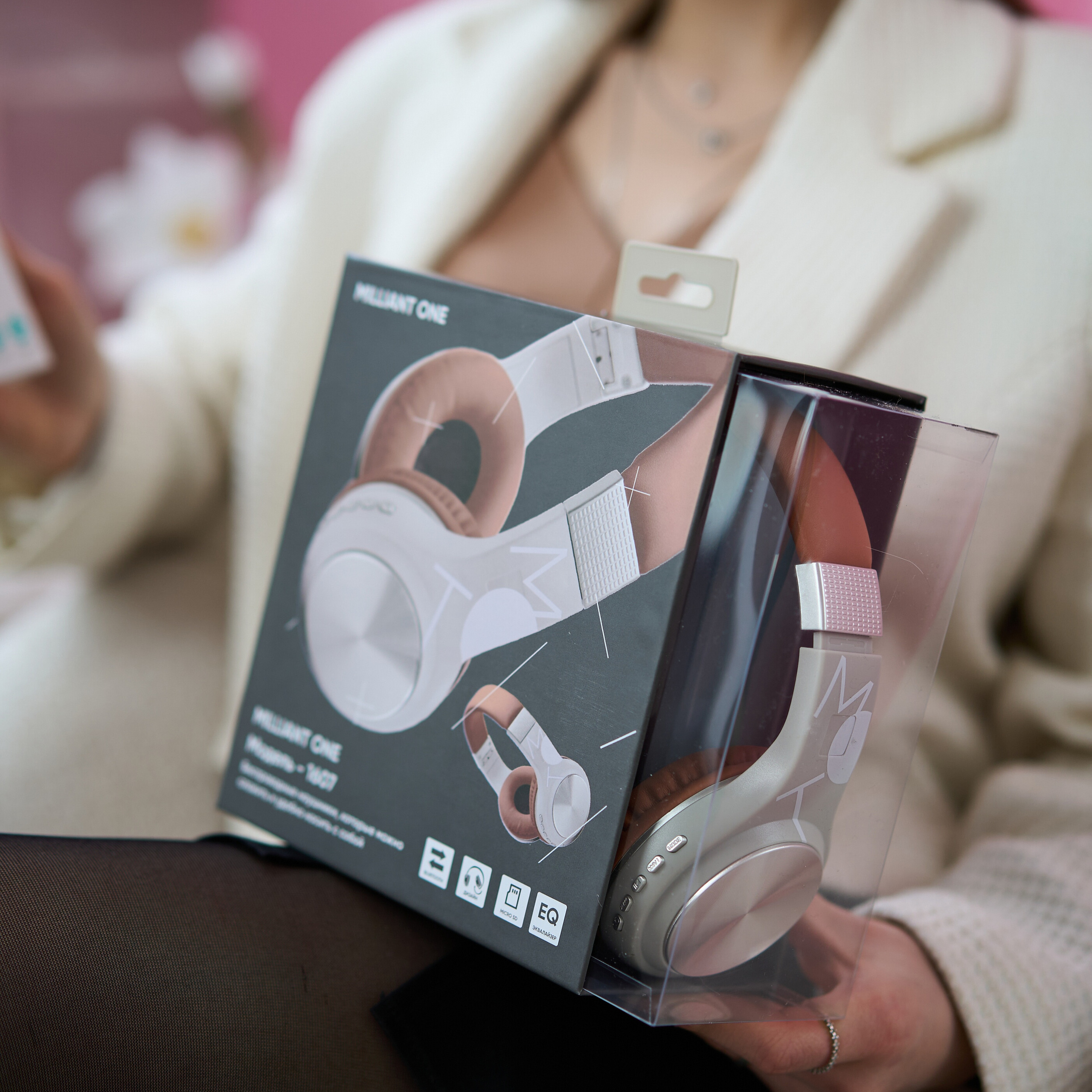 Рекламная съемка и маркетплейс. Контент съемка под ключ. Световое шоу / Москва и Мо