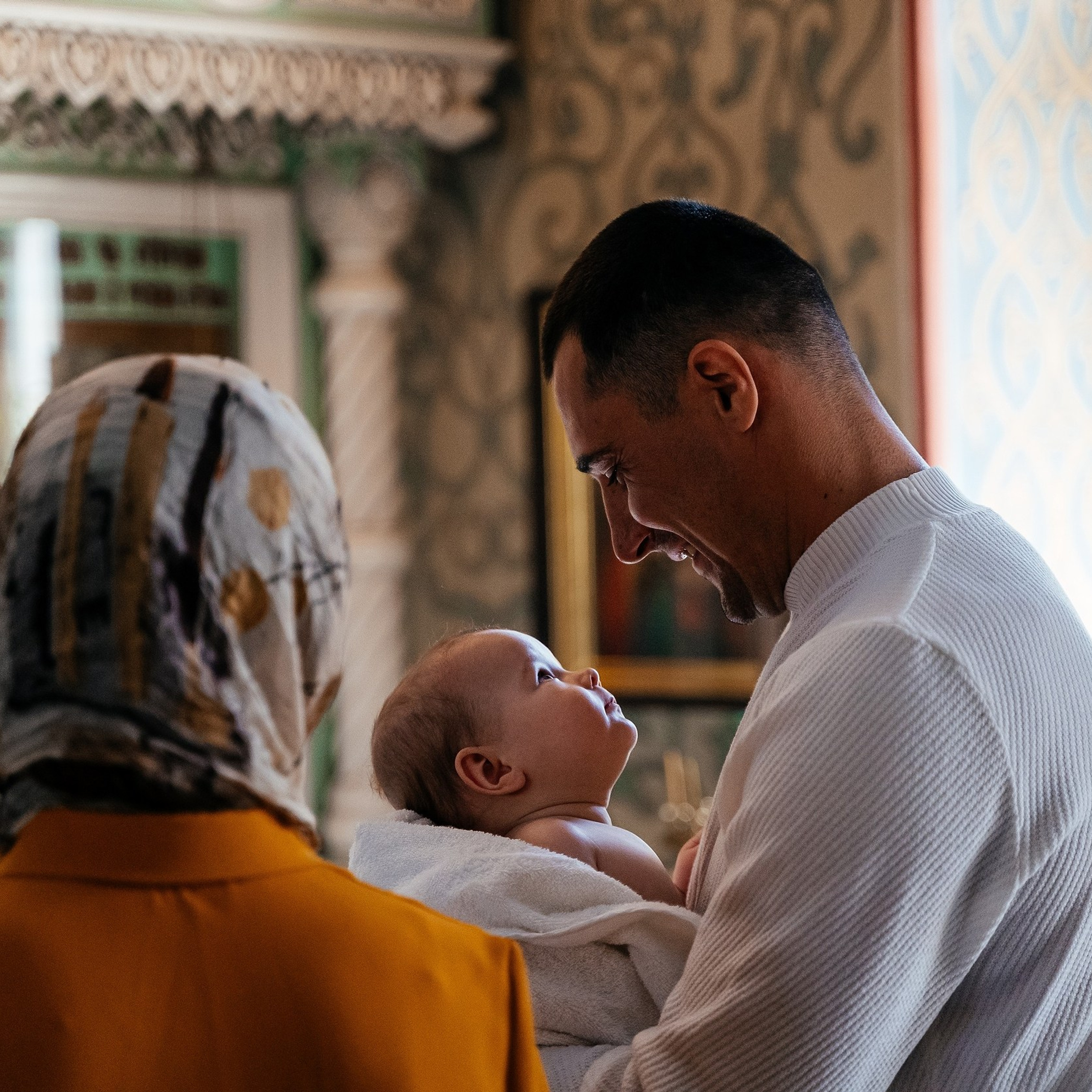 Крещение и выписка из роддома. Контент съемка под ключ. Световое шоу / Москва и Мо