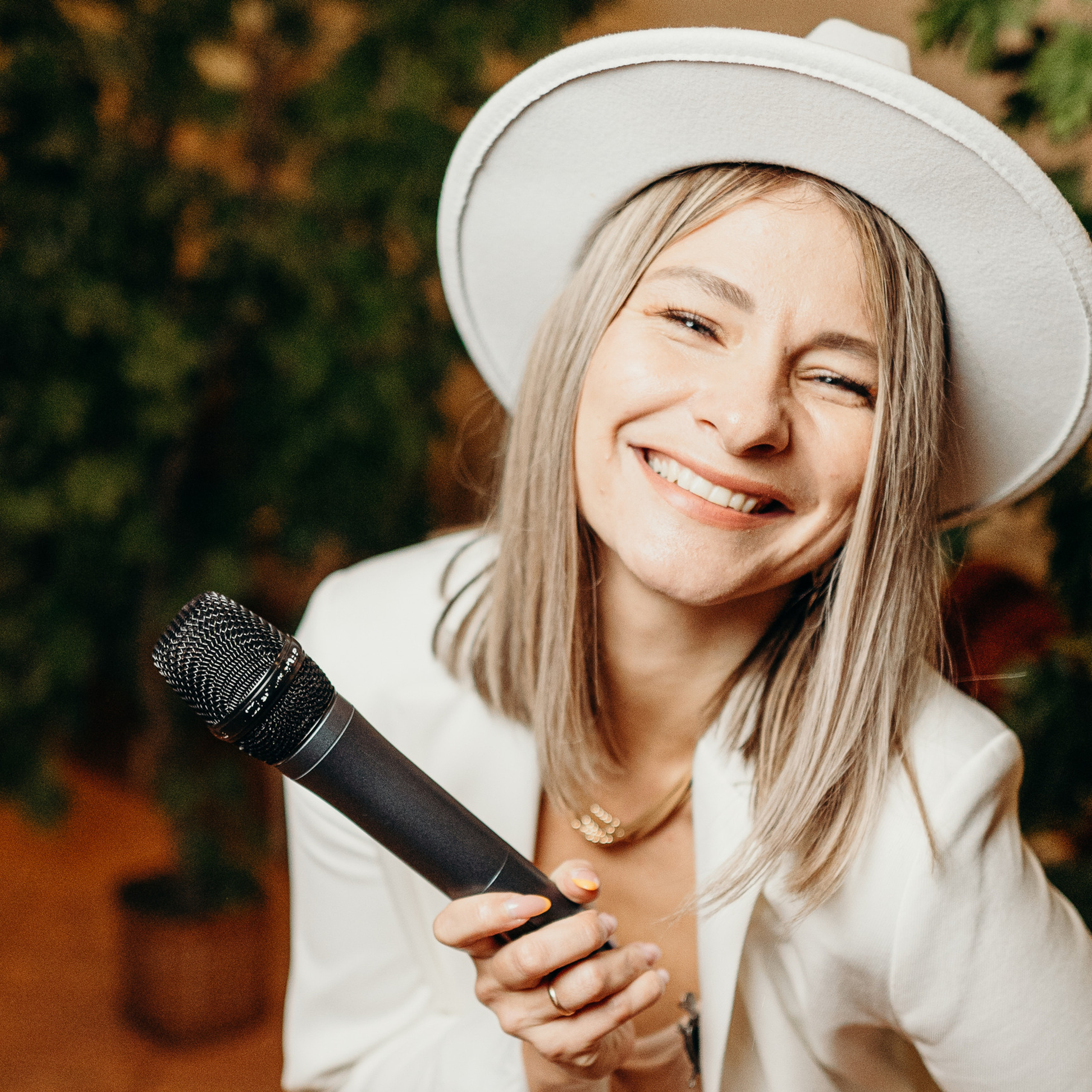 Портретная фотосессия. Контент съемка под ключ. Световое шоу / Москва и Мо