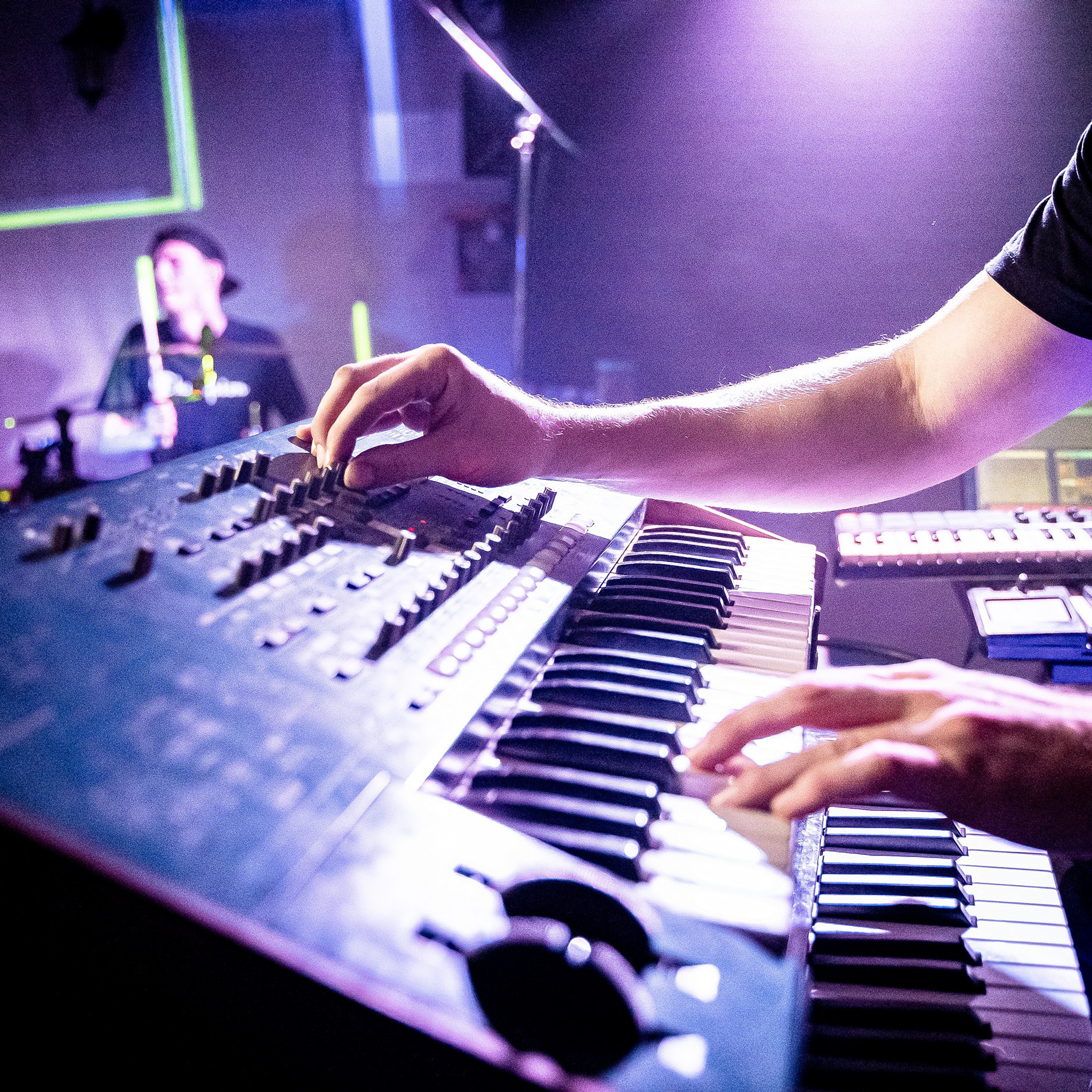 Мероприятия и корпоративы. Контент съемка под ключ. Световое шоу / Москва и Мо