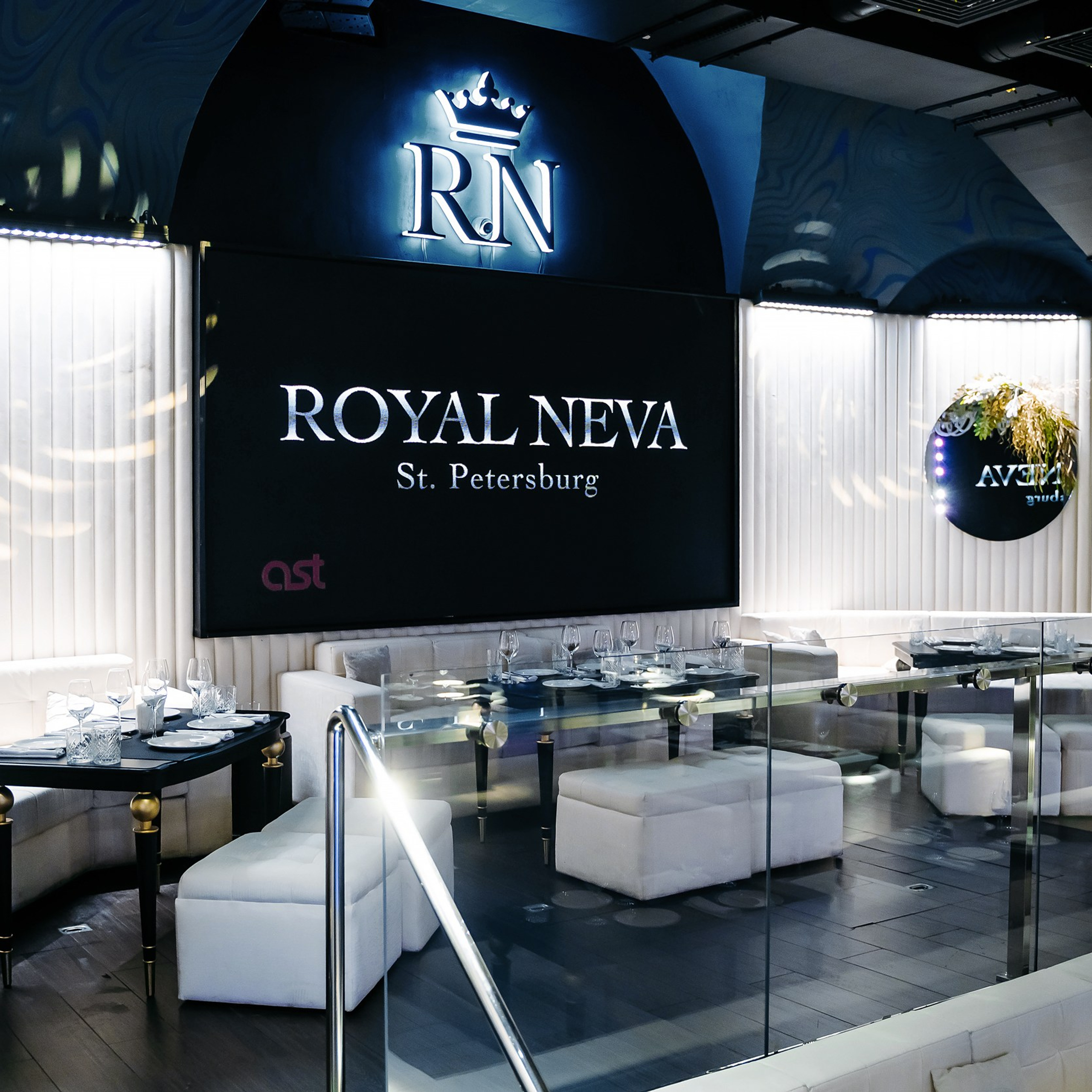 Royal Neva. Репортажный фотограф в Санкт-Петербурге | Влад Грунь