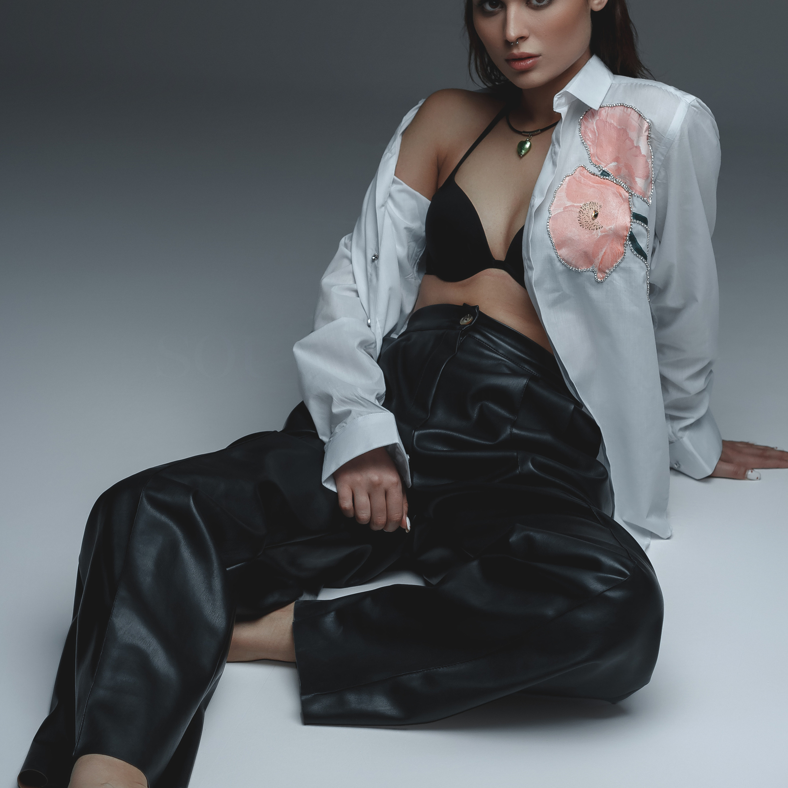 АРИНА. OMIRBEK Alibekivich | Фотограф-ретушер