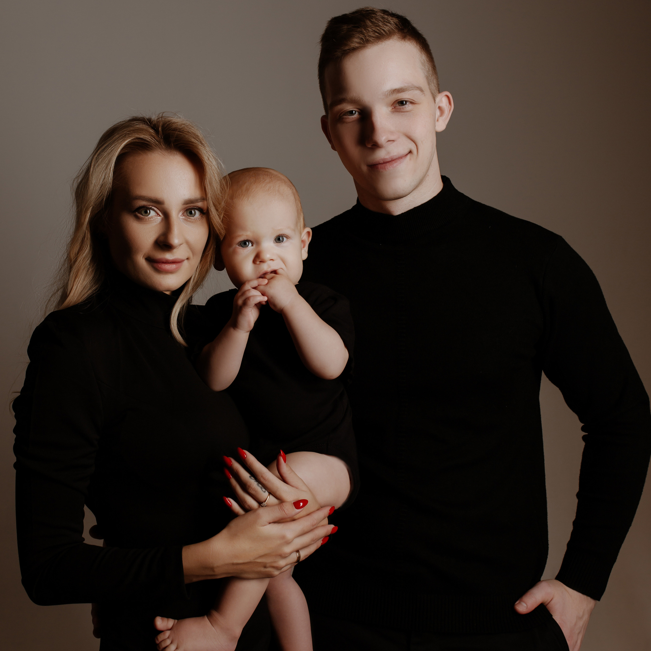 Лерочке 1 годик