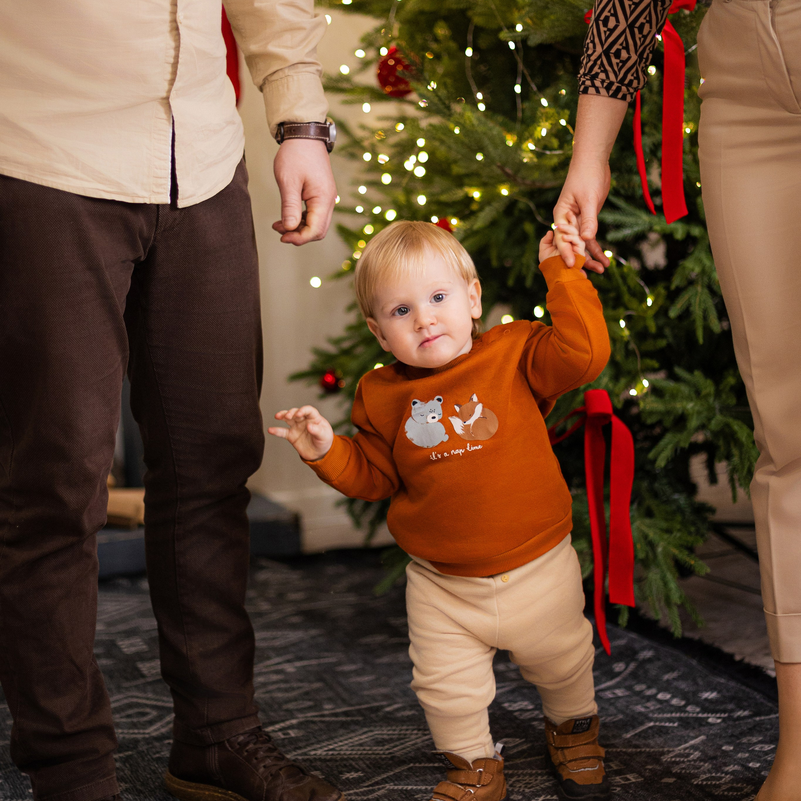 Ольга, Павел и Рома с бабушками