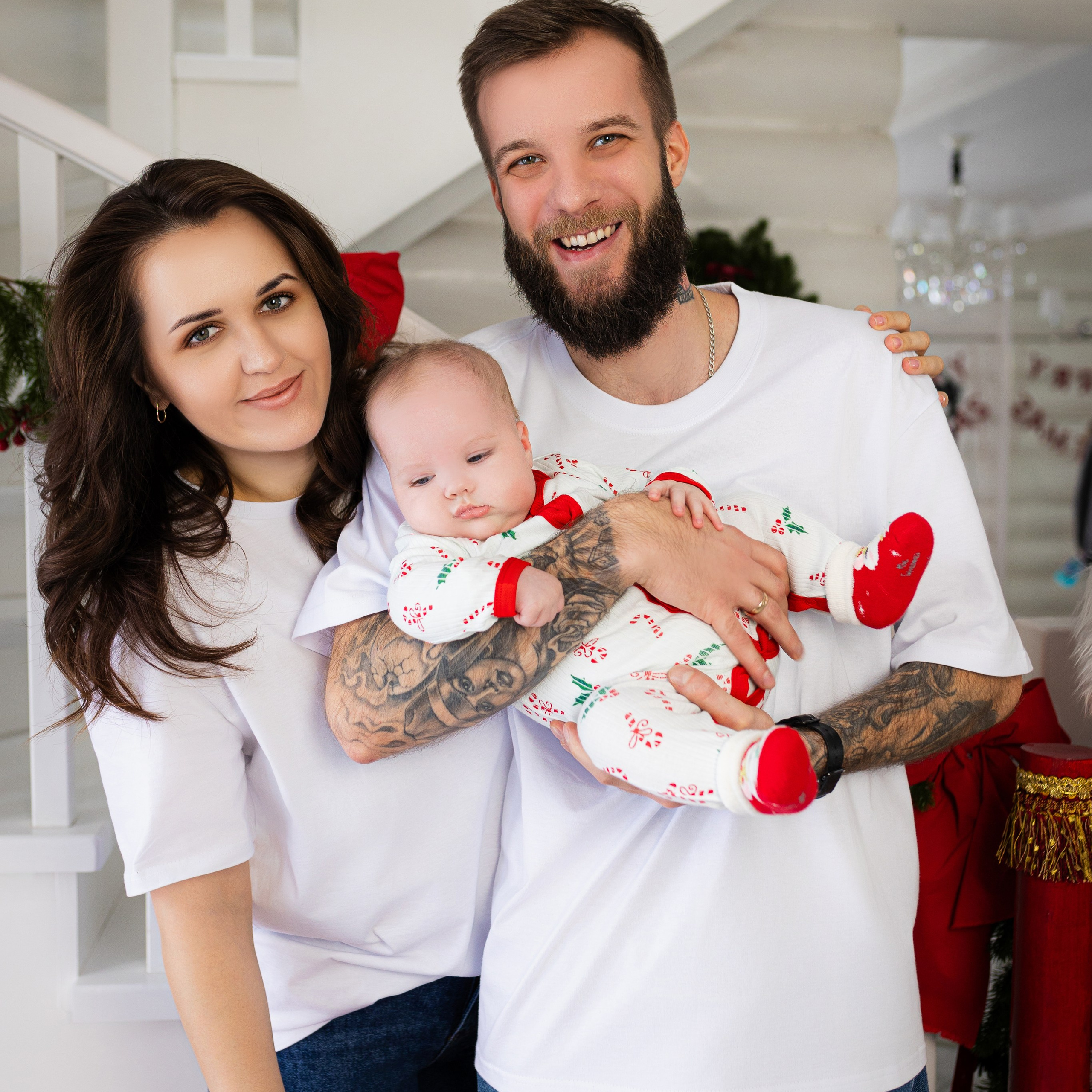 Дина, Миша и малышка