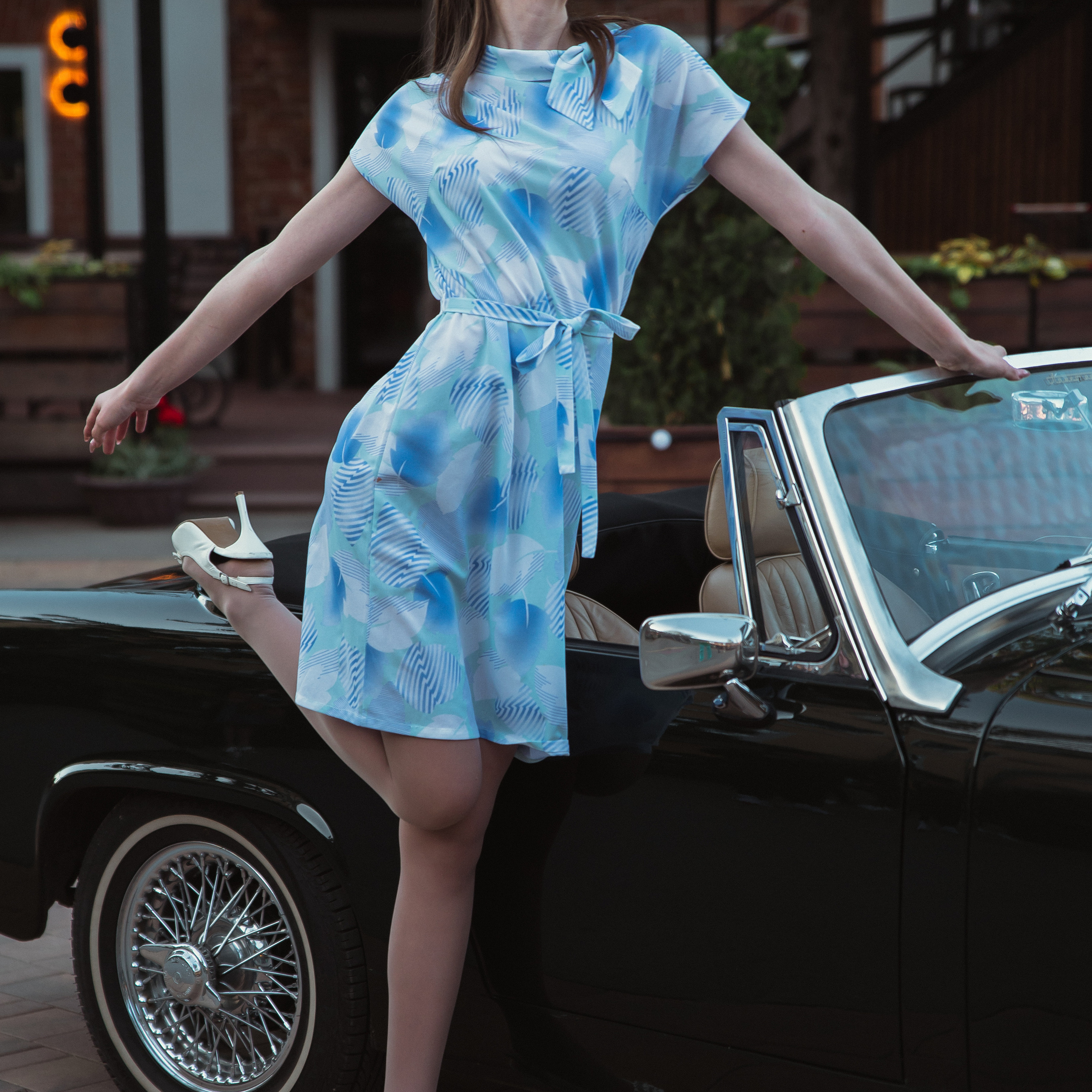 Фотосессия с ретро автомобилем