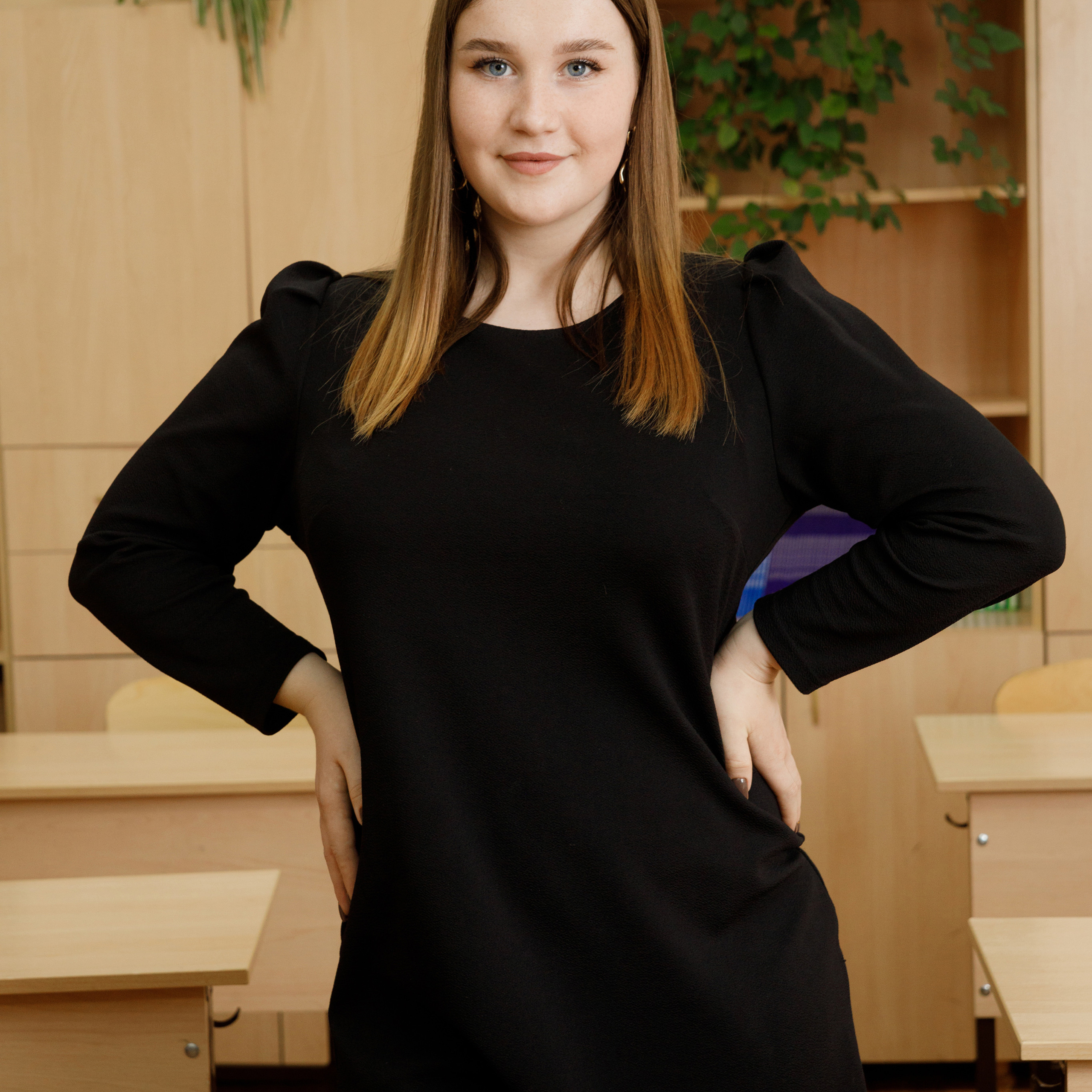 Старшие — фото в школе