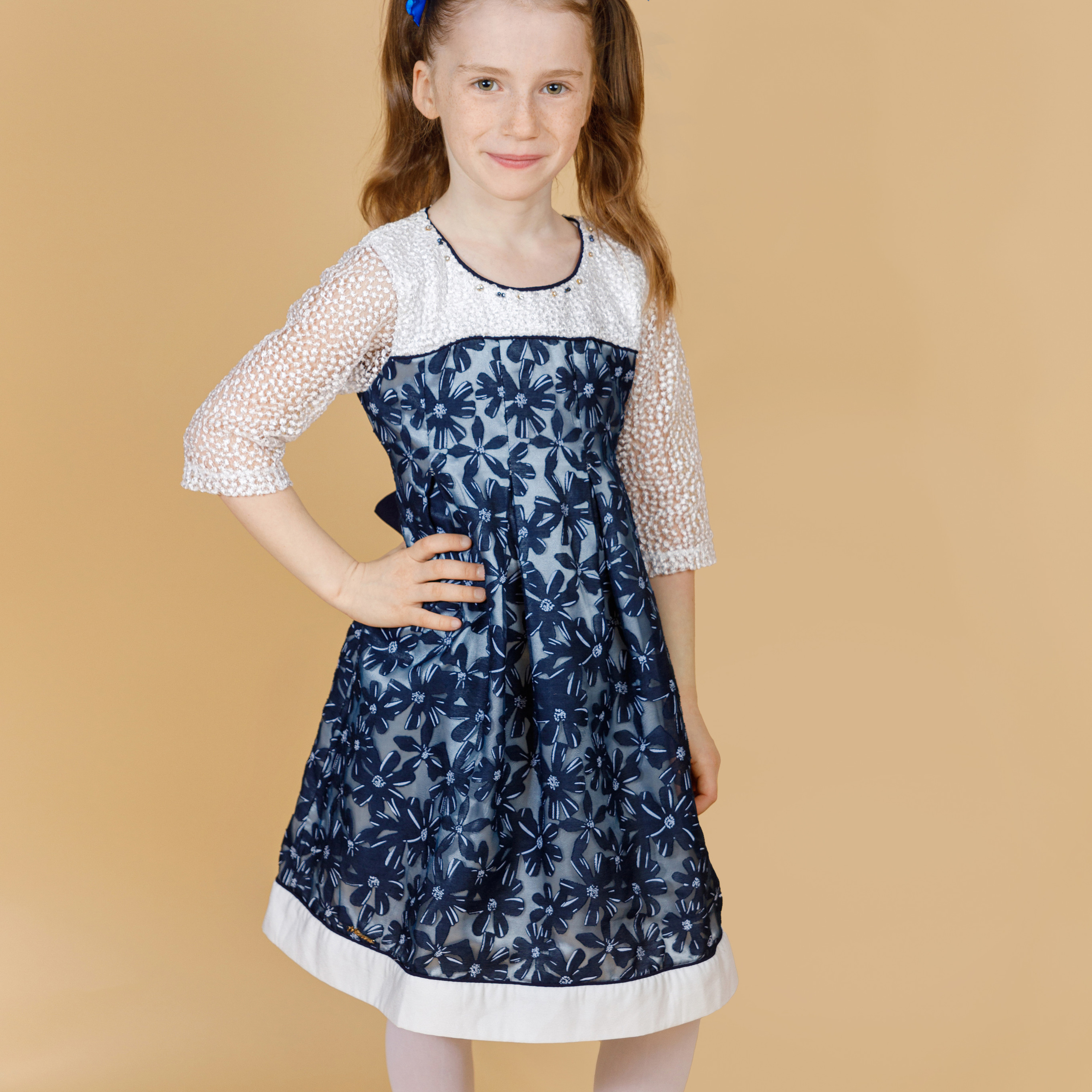 Детские — бежевый фон