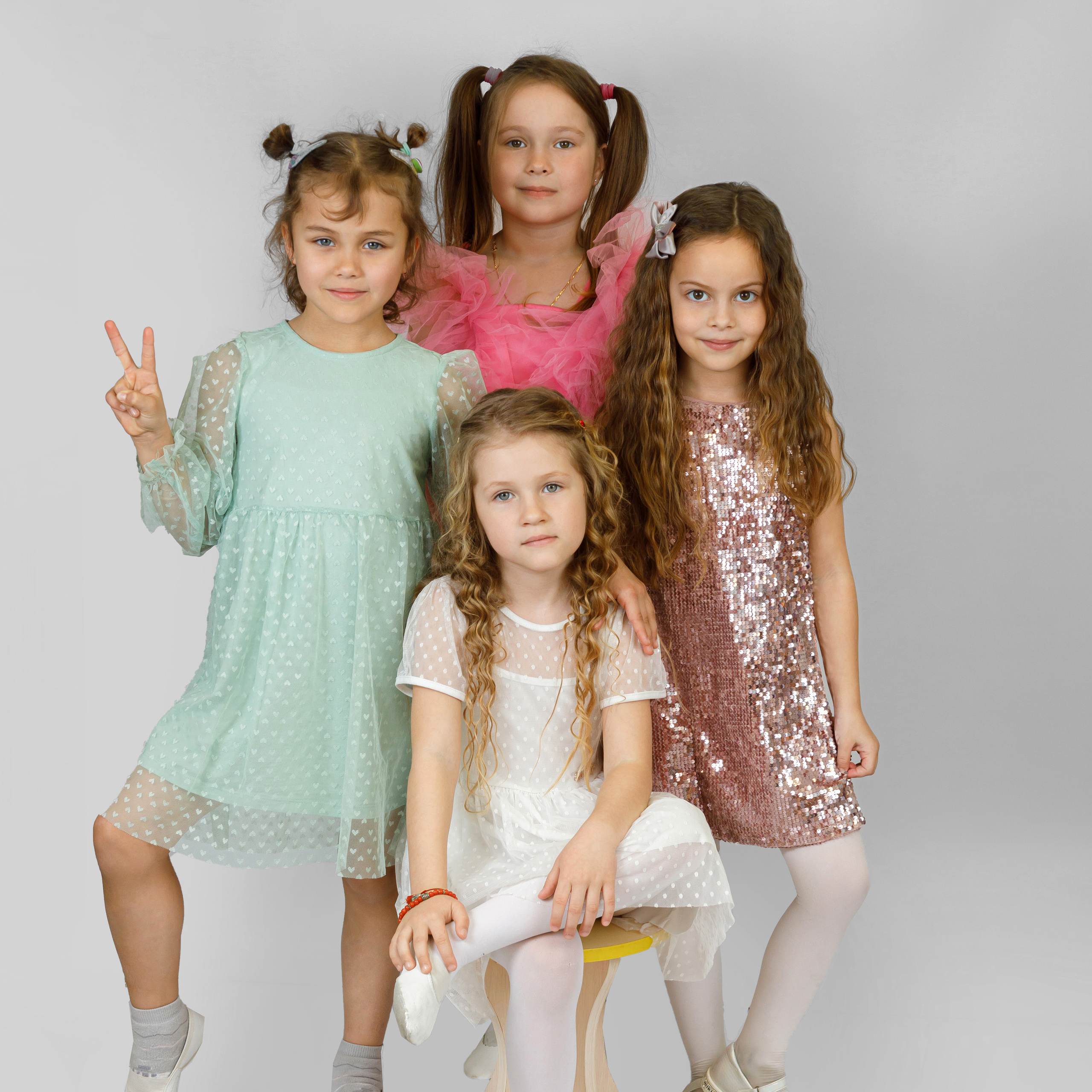 Детские — серый фон