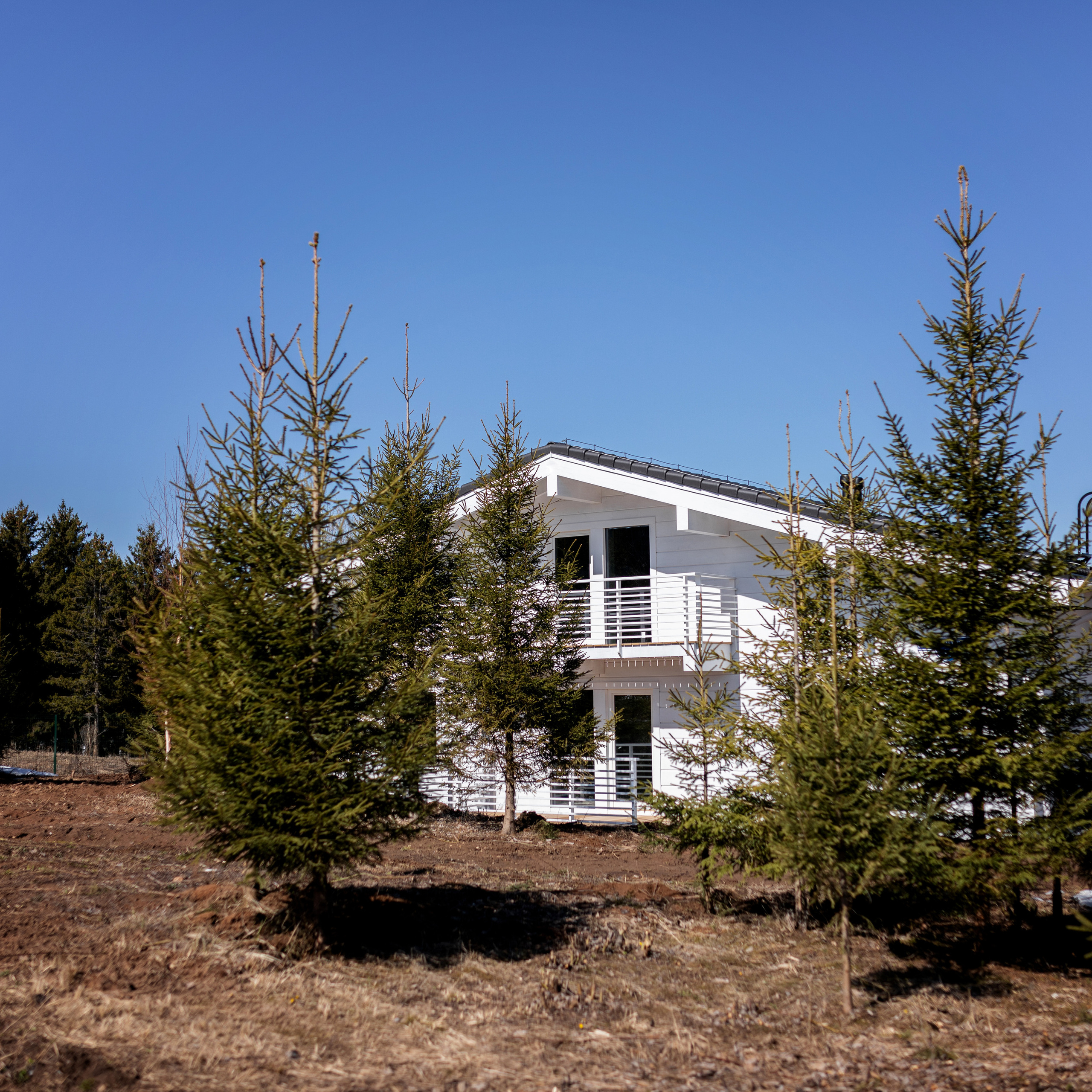 Коттеджный посёлок «Золотая рыбка». Съёмка строящейся недвижимости. Апрель 2022.