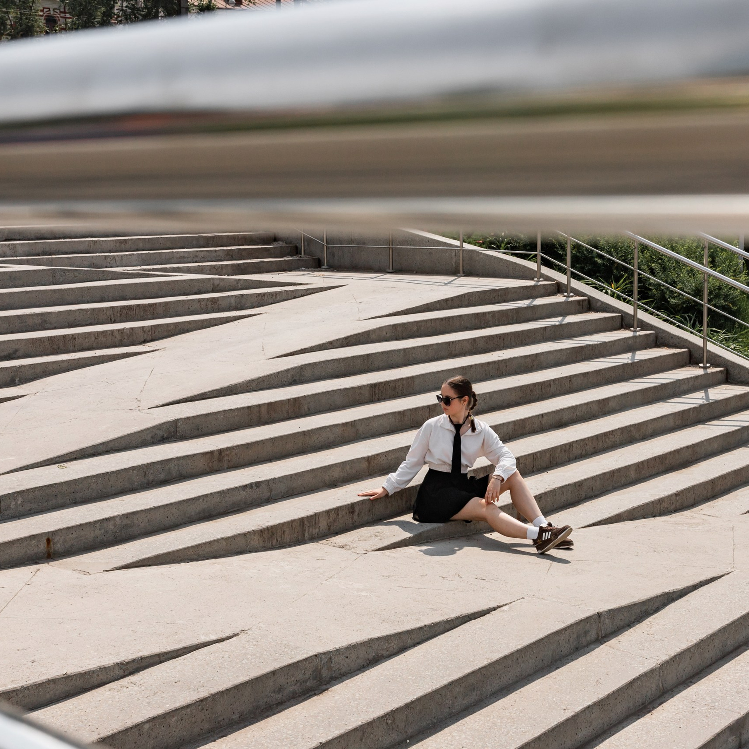 Треугольники. Рисунки тенями. Полина. Июнь 2025