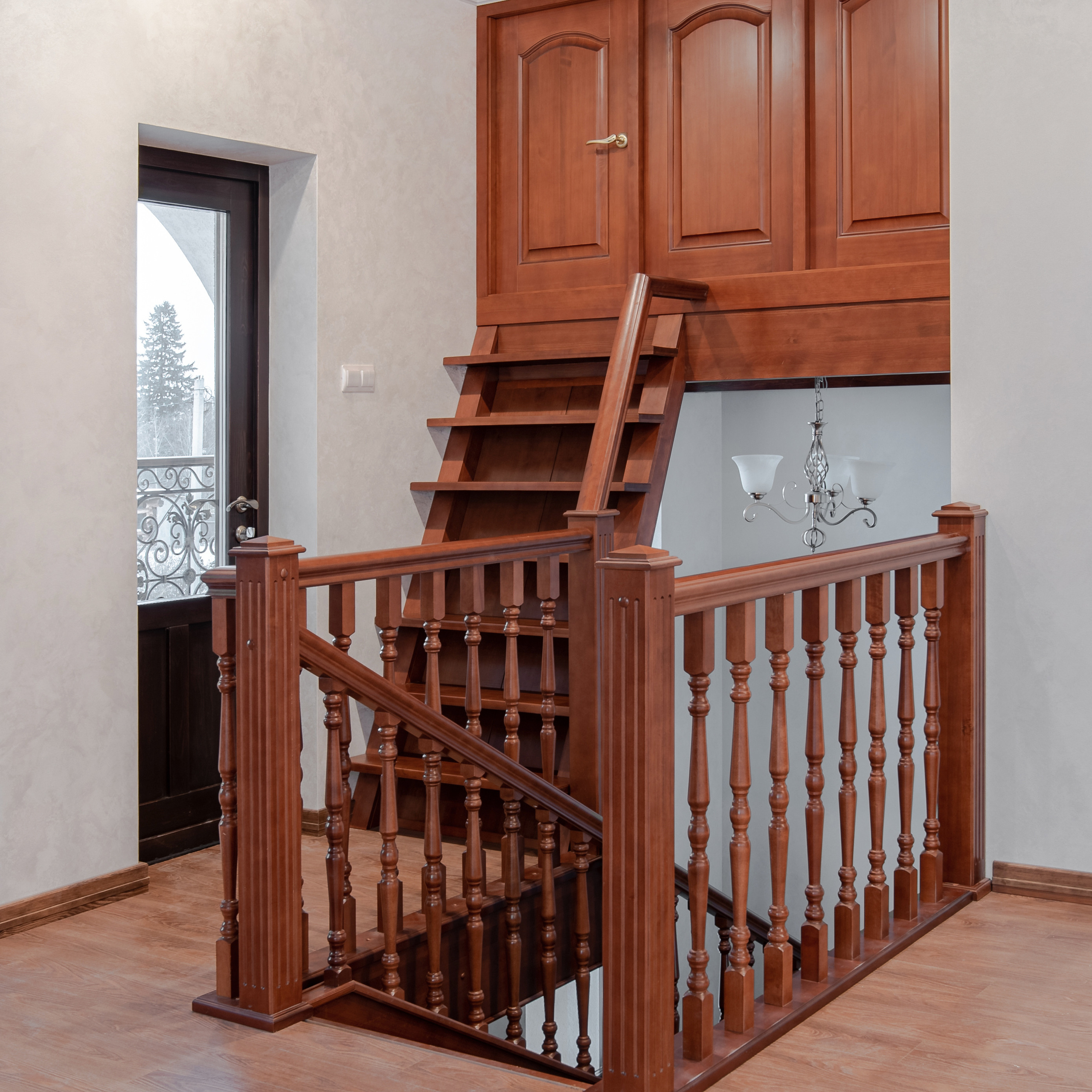 4. Интерьер (двери, арки, кухня, лестница, подоконник)