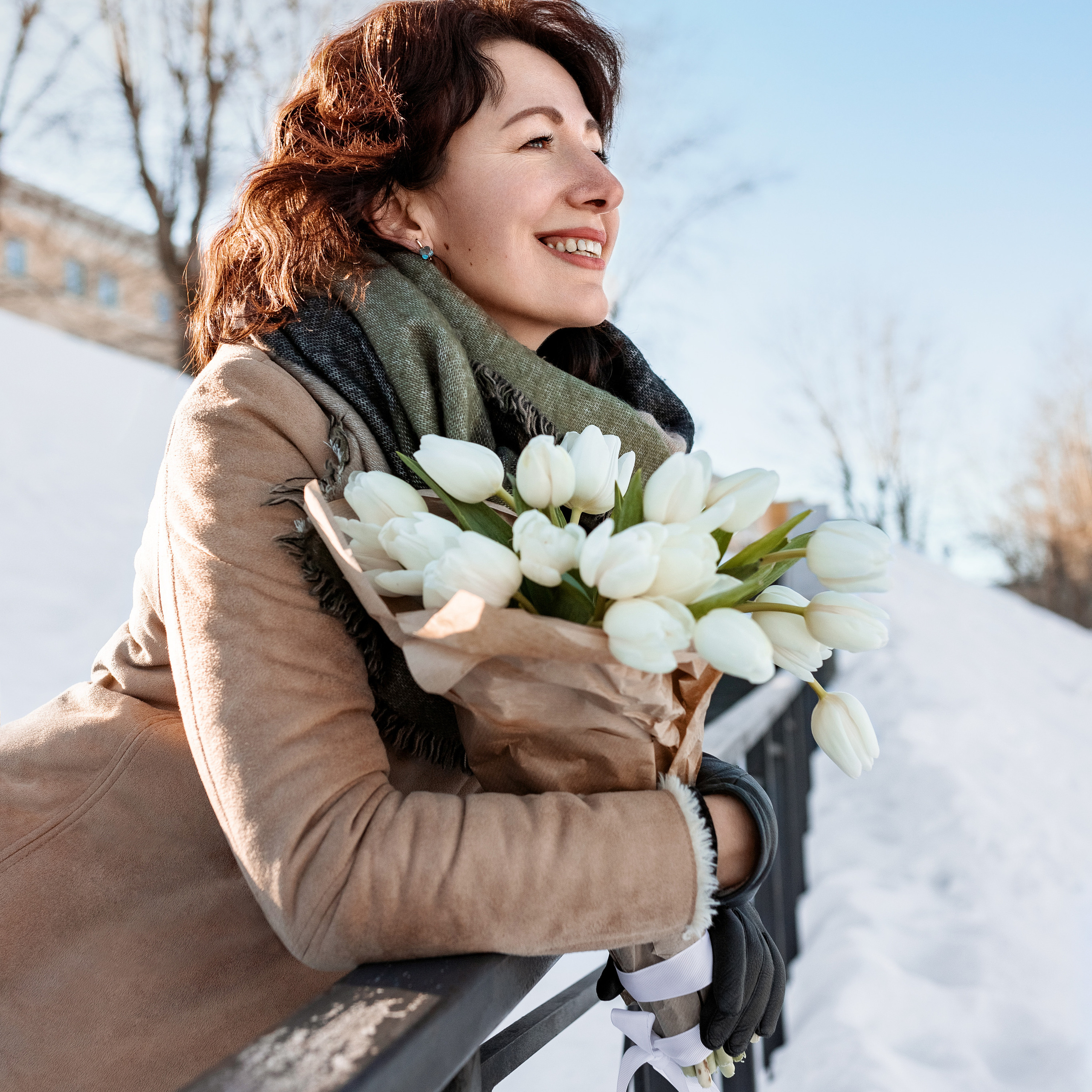 Проект к 8 марта «Прогулка с тюльпанами». Ирина. Надежда. Февраль 2022.