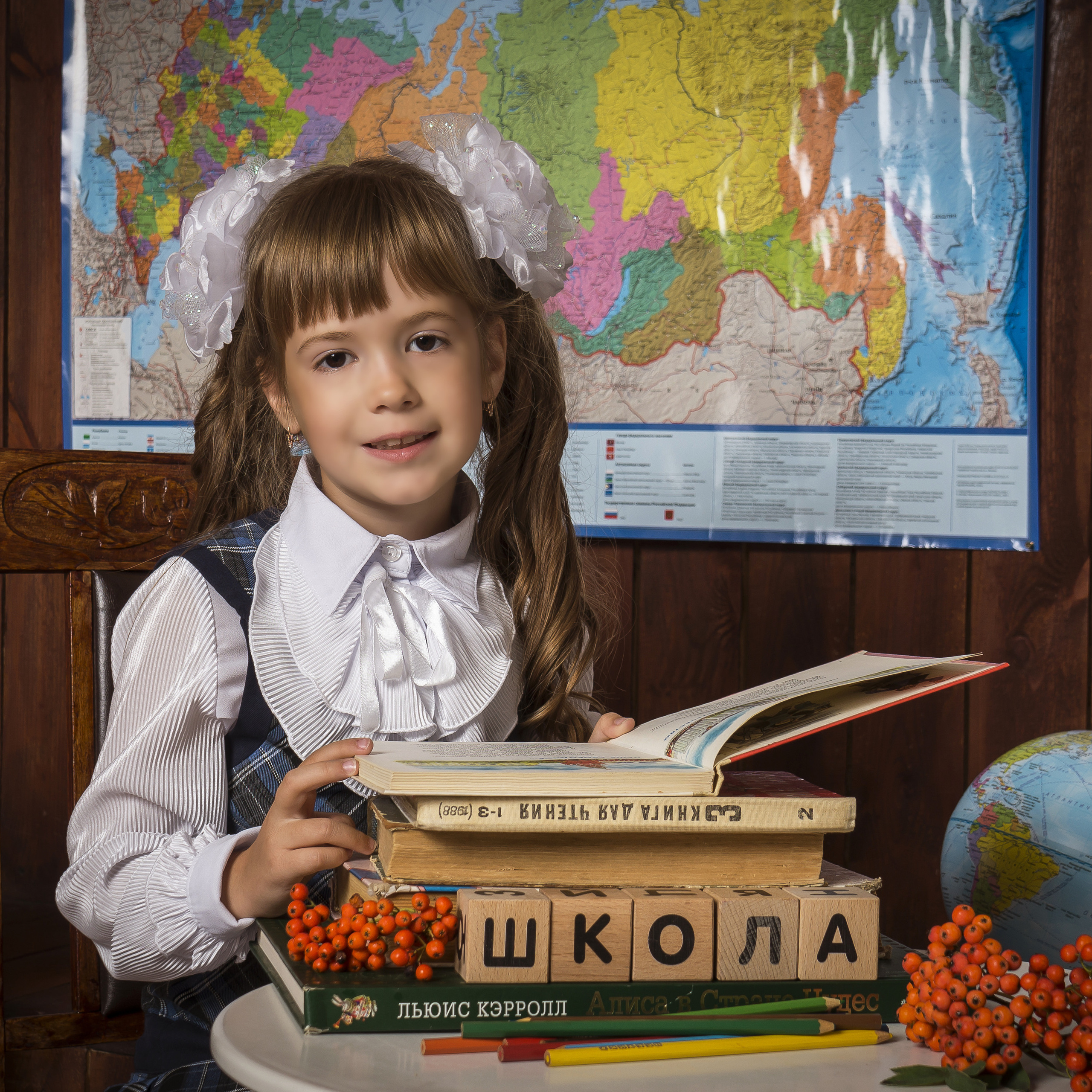 Фотосъемка в детском саду фотосъемка в школе Дипломы Выпускник Фотопла. Фотосъемка в детском саду и школе. Фотоальбомы и фотокниги ВЫПУСКНИК